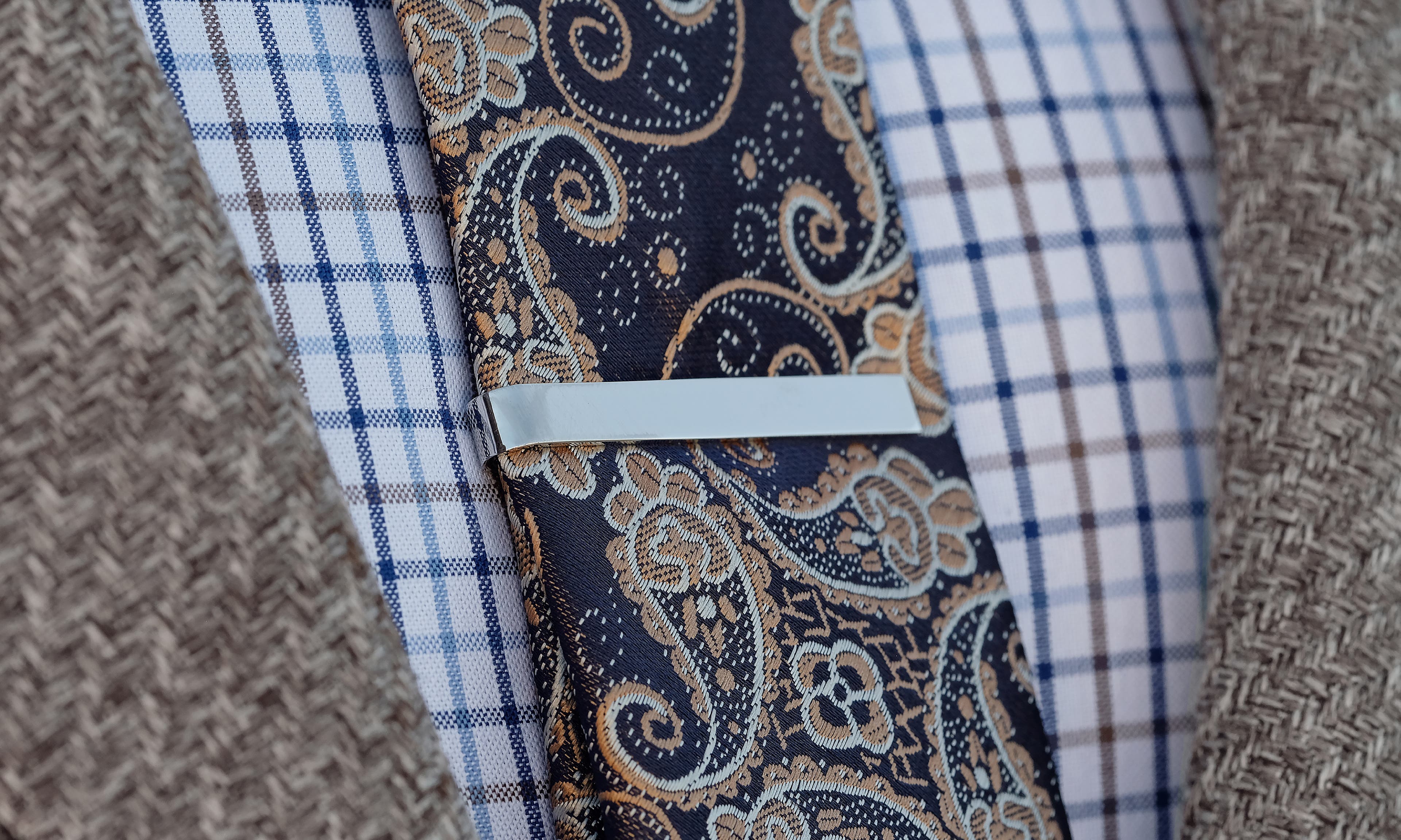 A mola de gravata - Tudo o que precisa de saber!