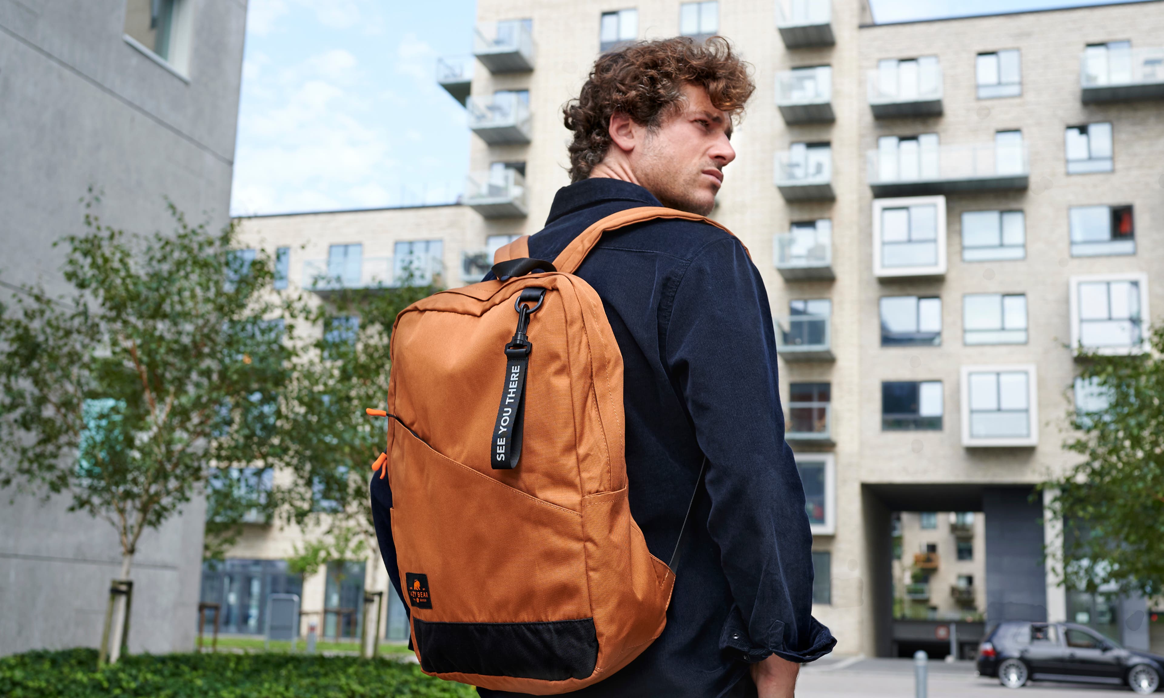 Foldable, travel-ready bags for the urban explorer 