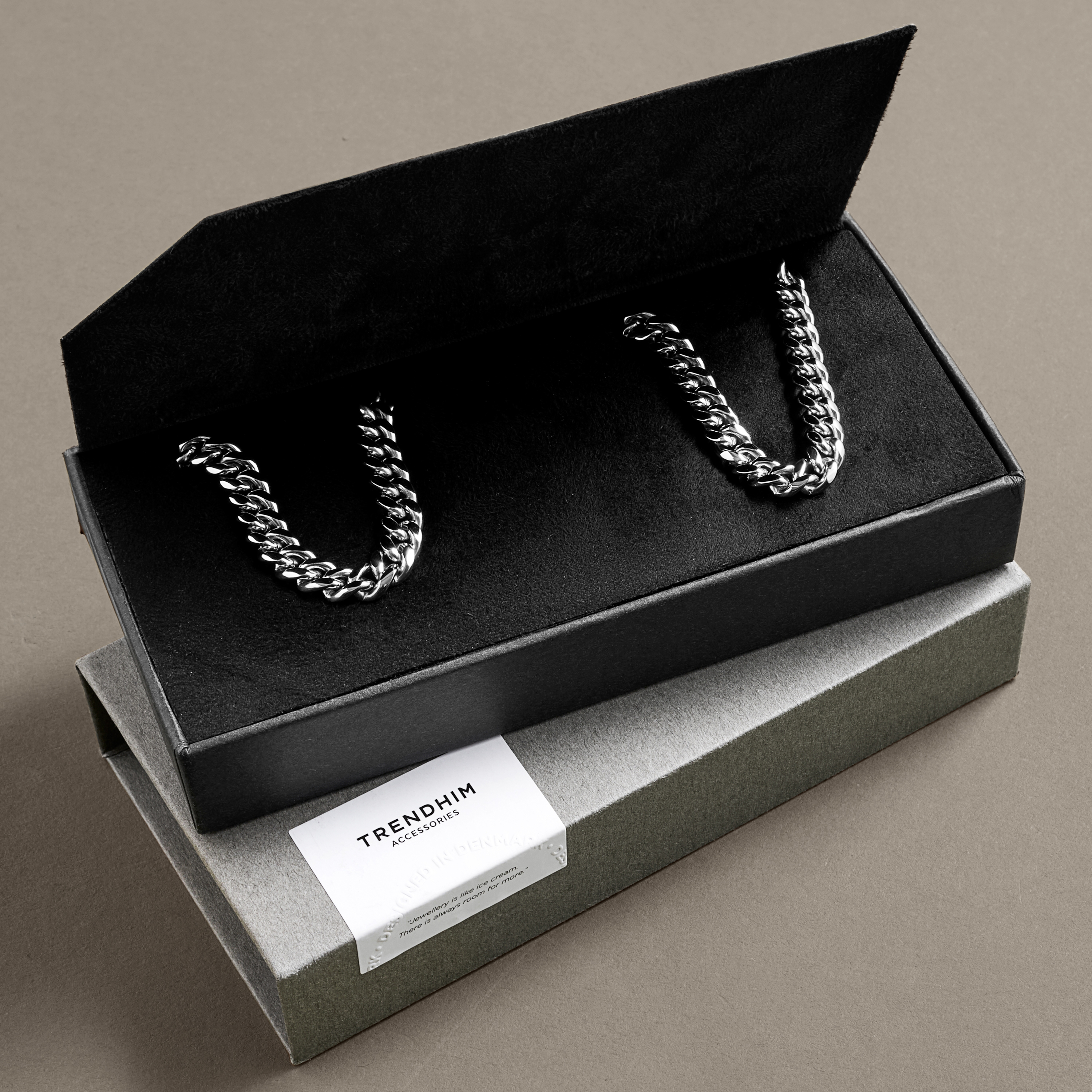 Medium | 4 mm Silver-tone Chain Bracelet & Necklace Gift Box - 3