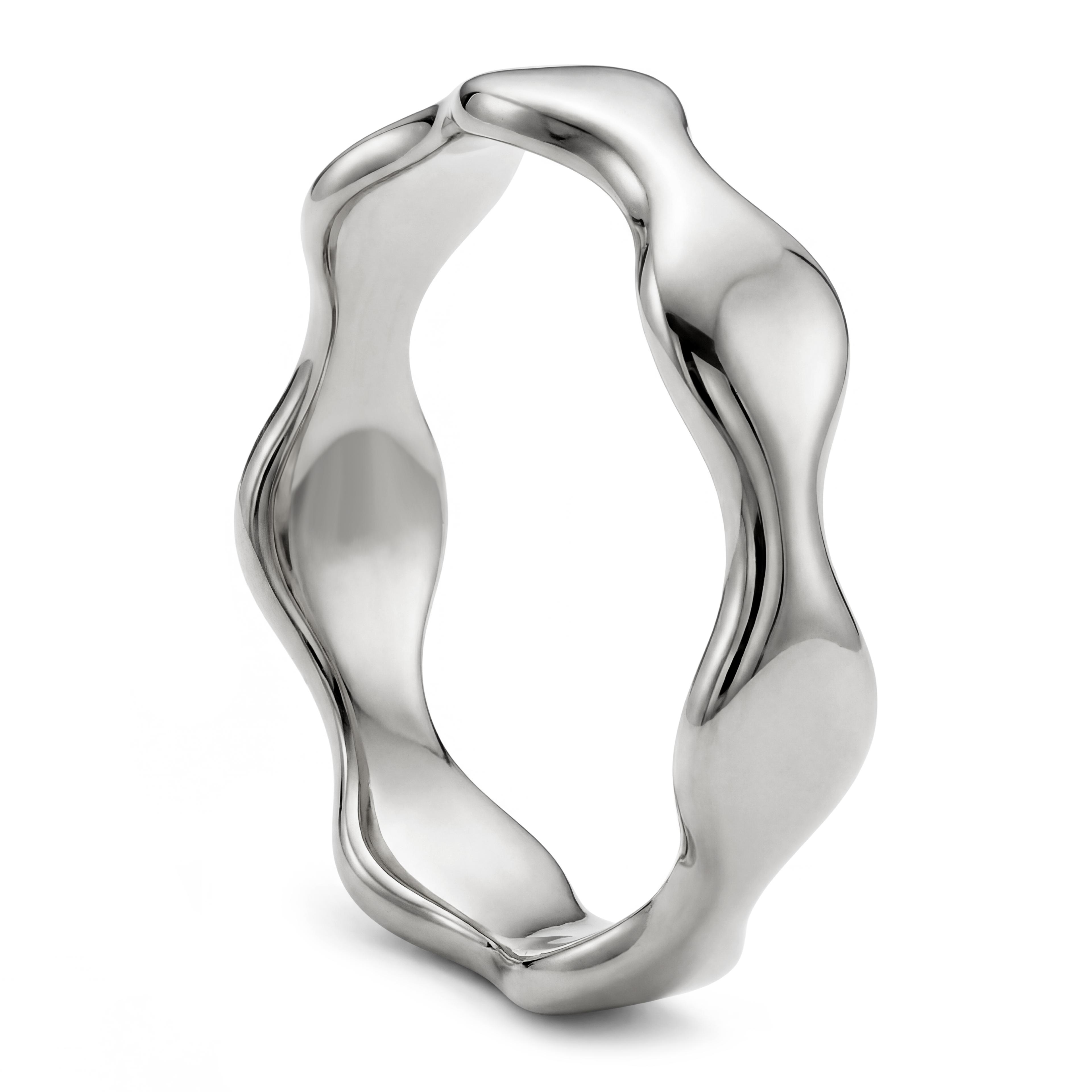 Magma | 6 mm silberfarbener Edelstahl Ring mit wellenförmigem Design Magma | 6 mm silberfarbener Edelstahl Ring mit wellenförmigem Design
