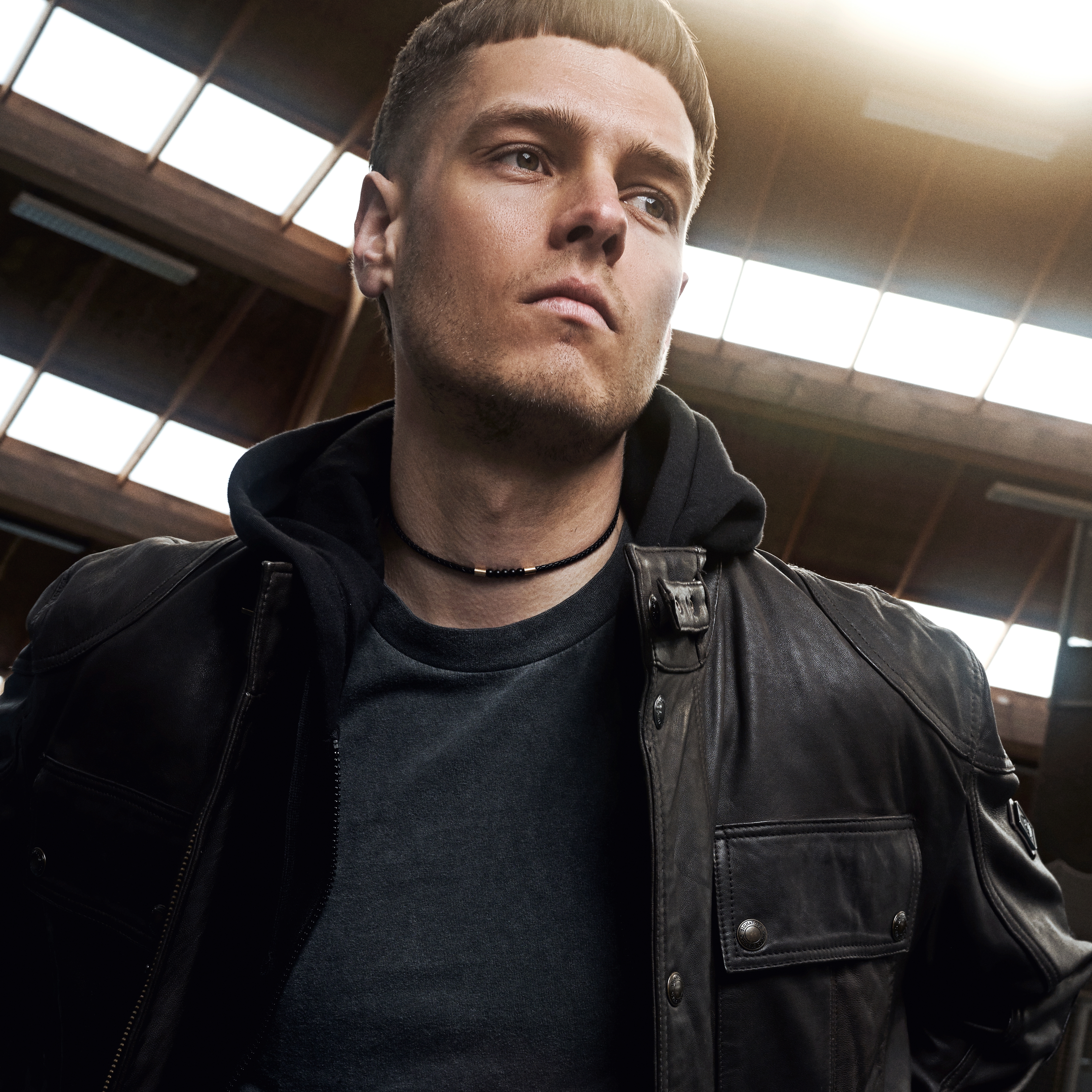 Tenvis | 3 mm Gold-tone Onyx Leather Necklace - 4