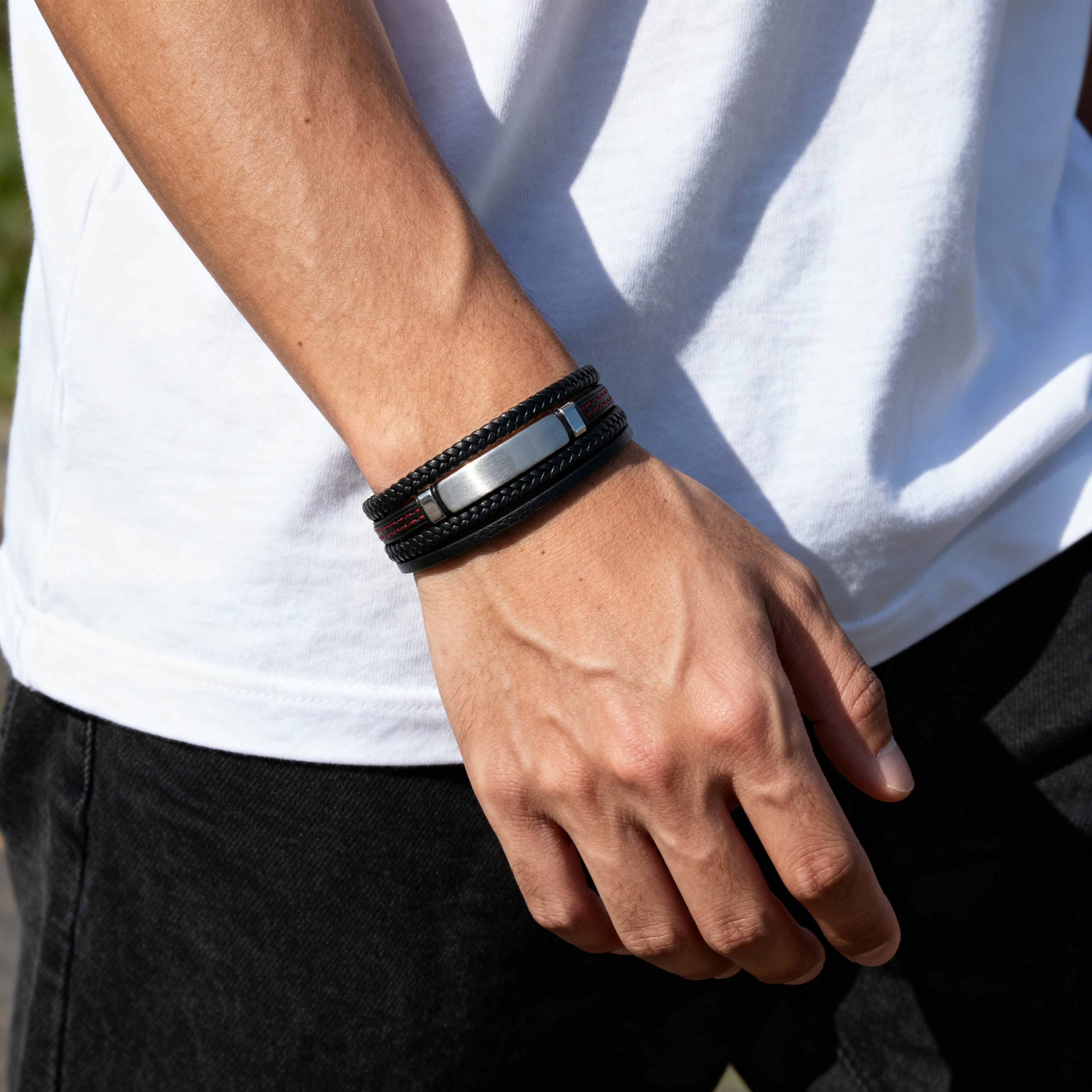 Сребристо-червена гривна със стоманена плочка за гравиране - 2