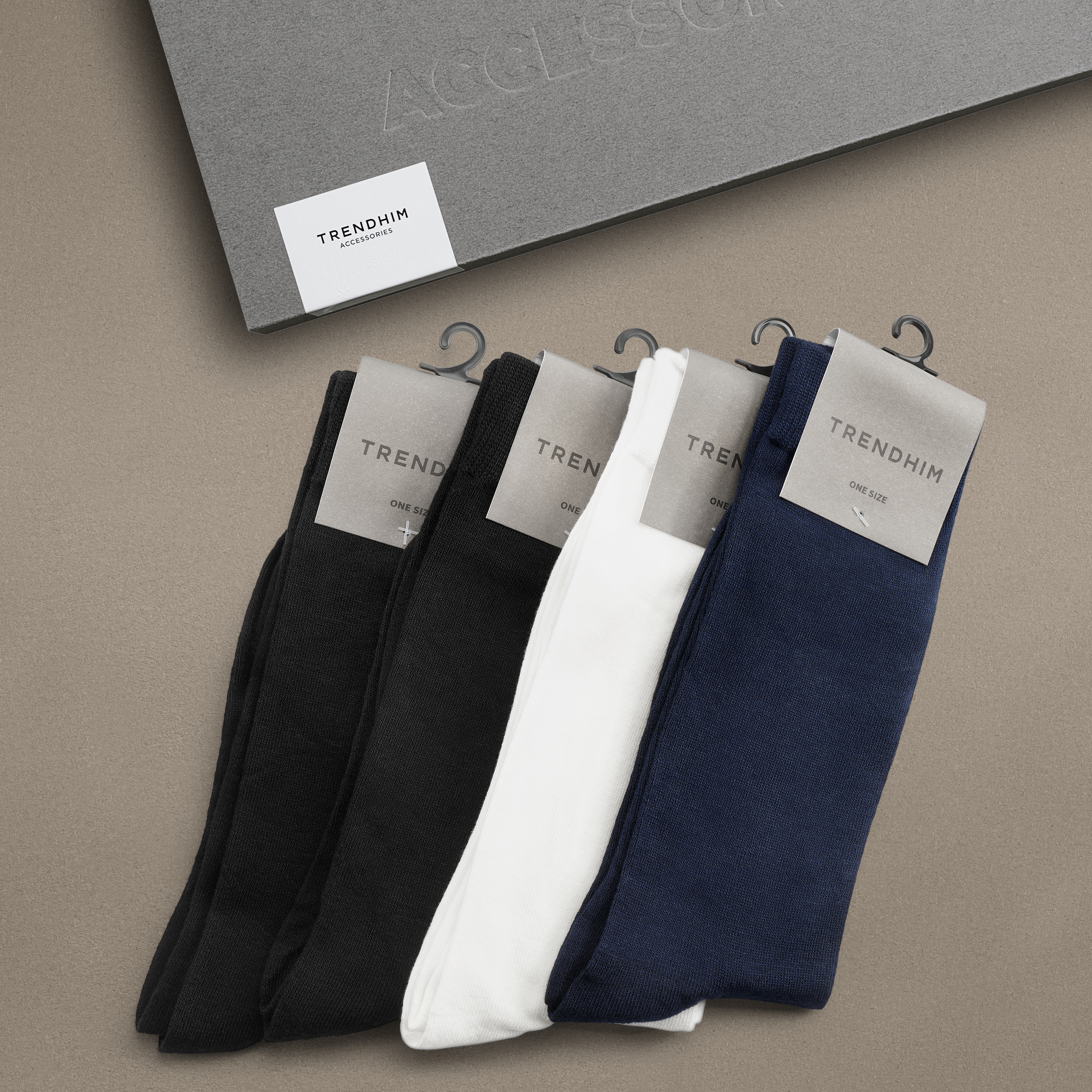 FreeFeel | Bambus Strømper Gaveæske | Kongeblå, Sort & Hvid - 2