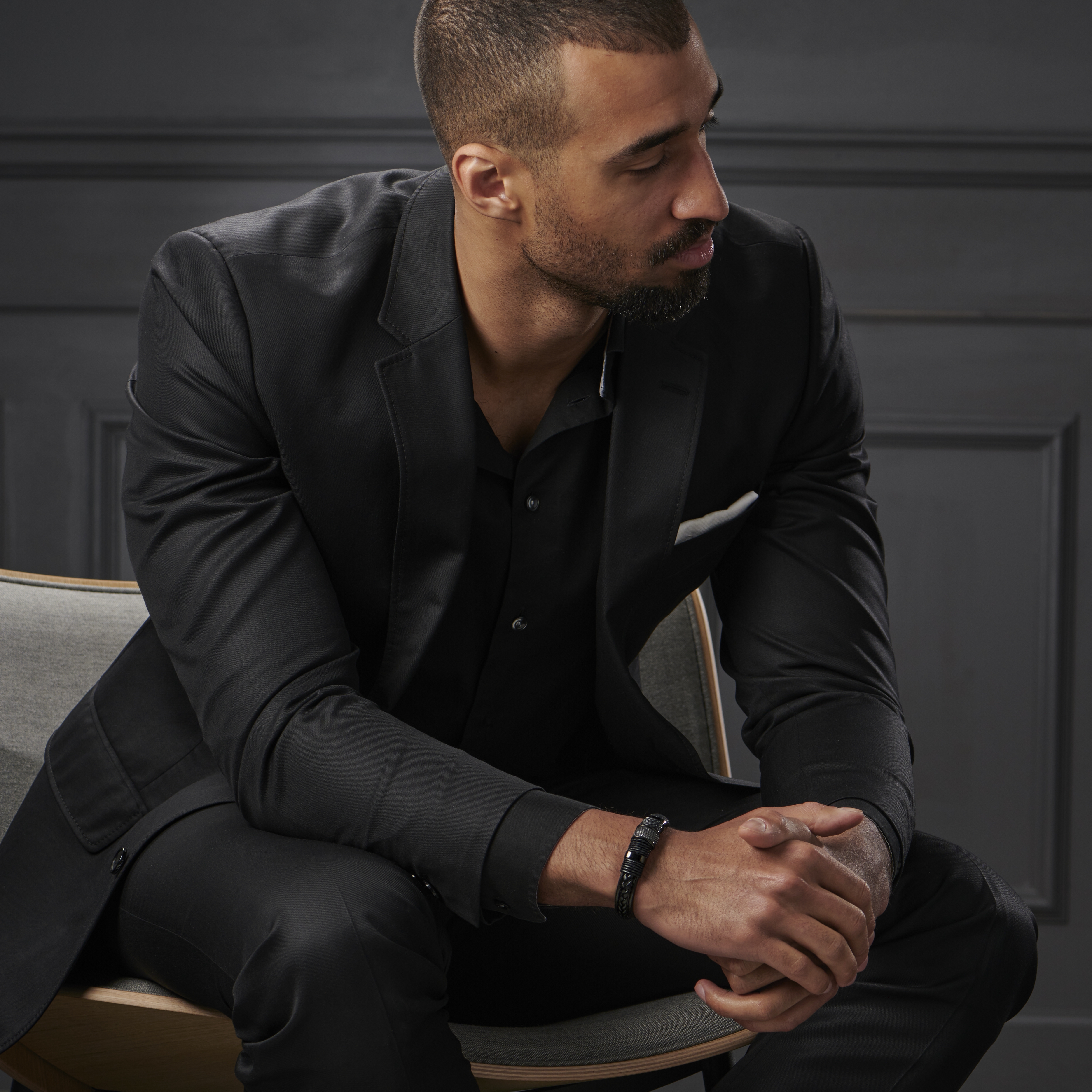 Bracelet en cuir et en acier noir Icon - 6