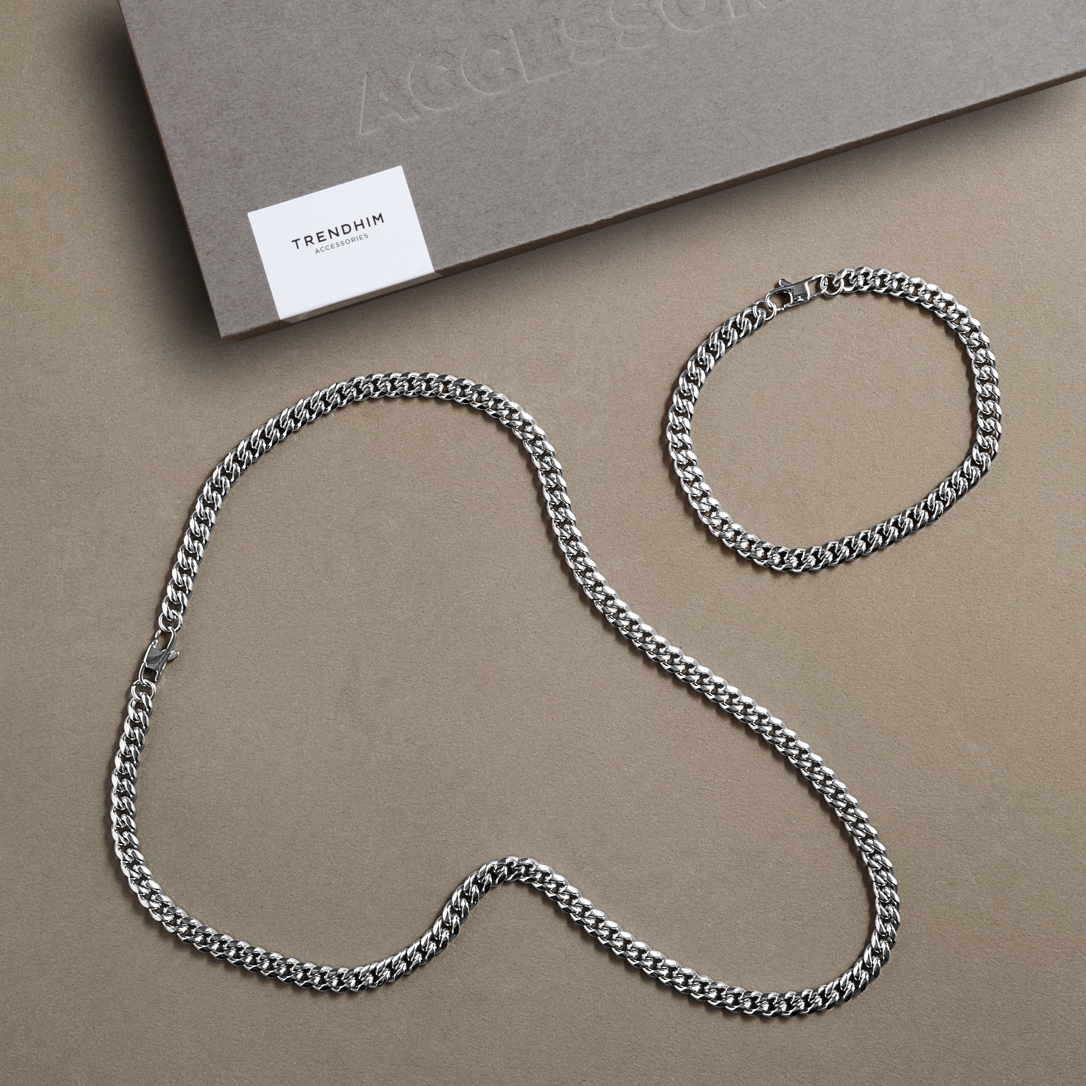 Medium | 4 mm Silver-tone Chain Bracelet & Necklace Gift Box - 2