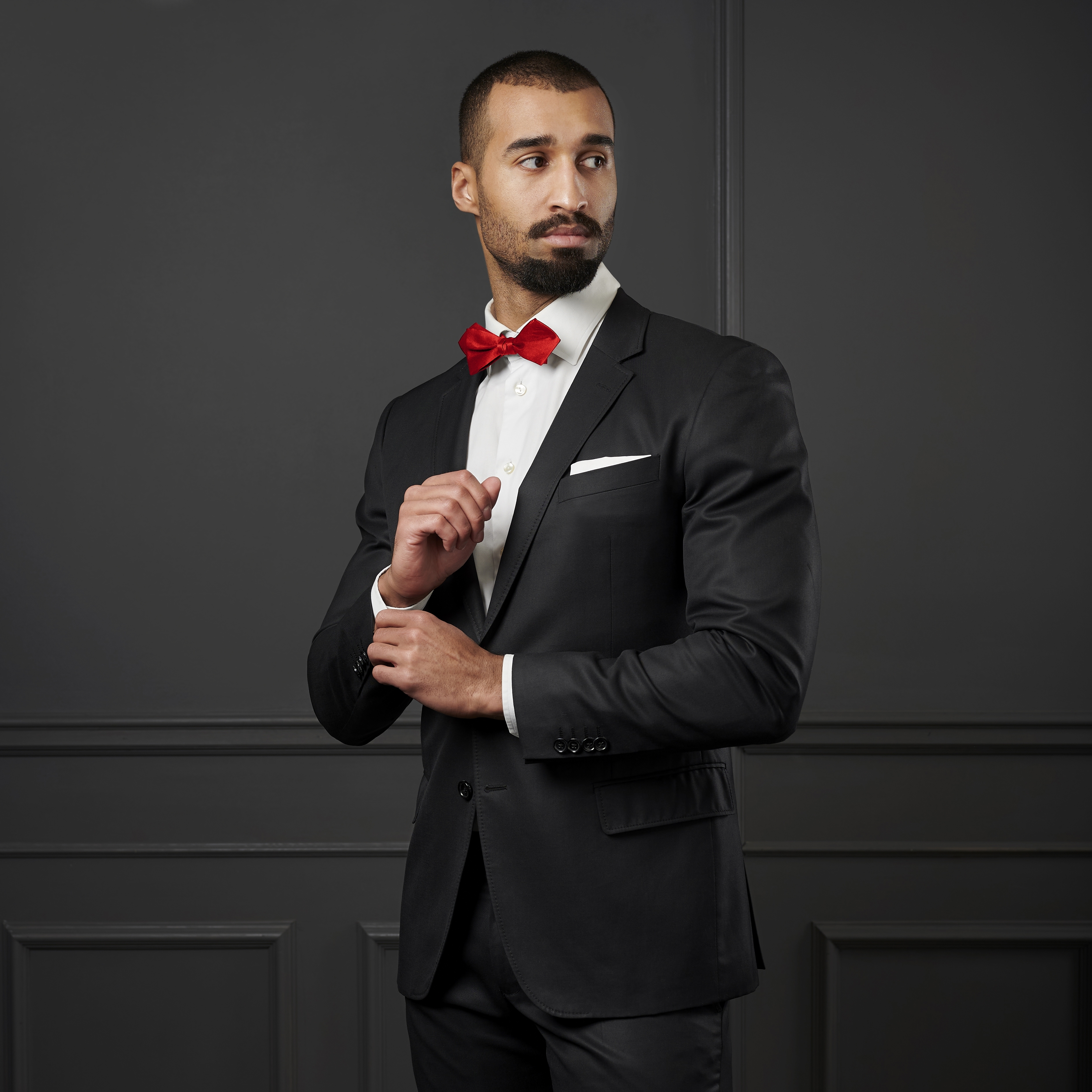 Currant Red Basic Pointy Pre-Tied Bow Tie - 4