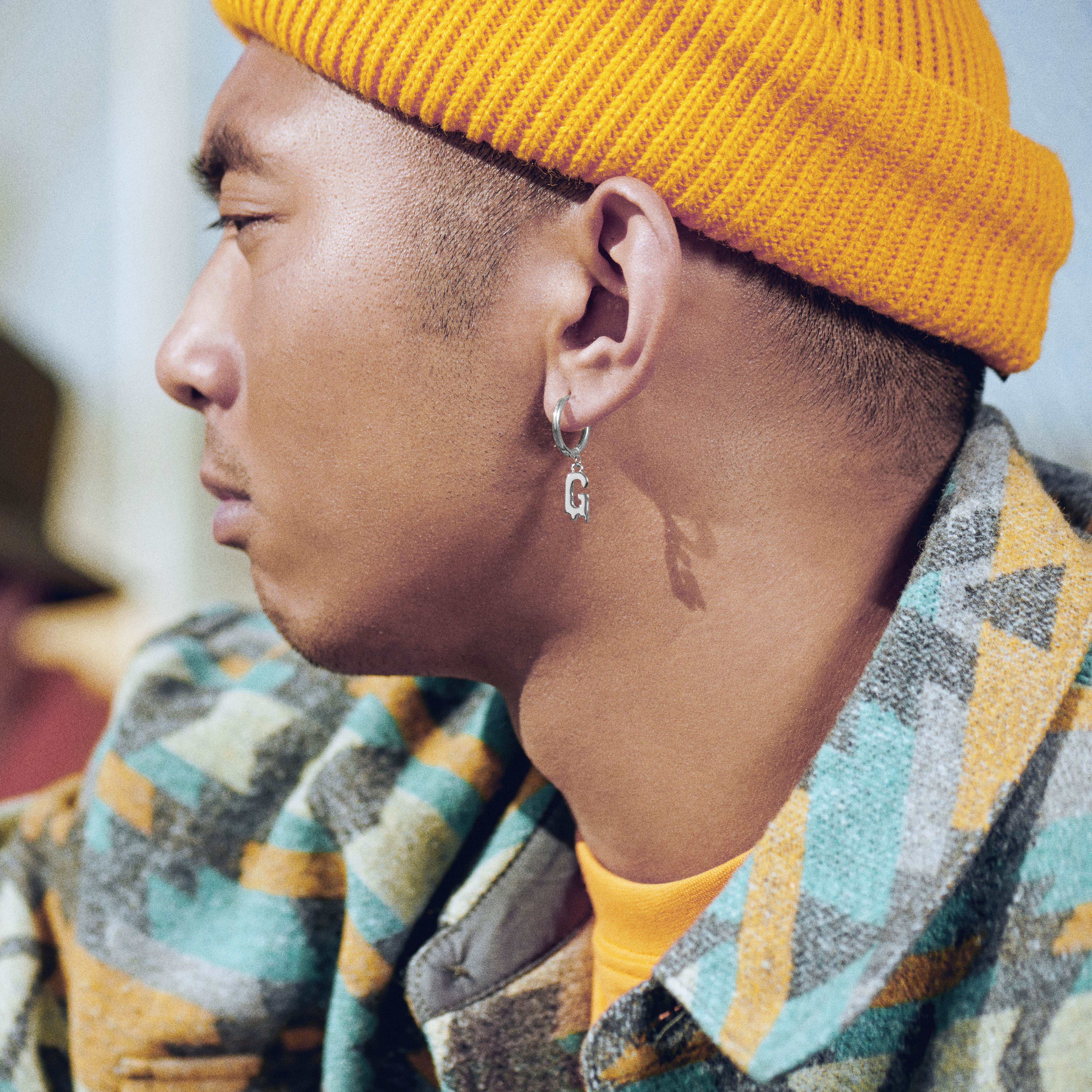 Fahrenheit | Kruhová náušnica z tavenej ocele s iniciálkou G - 2