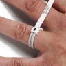 Cinta métrica para obtener la talla de anillo blanca - Tallas de anillo del Reino Unido