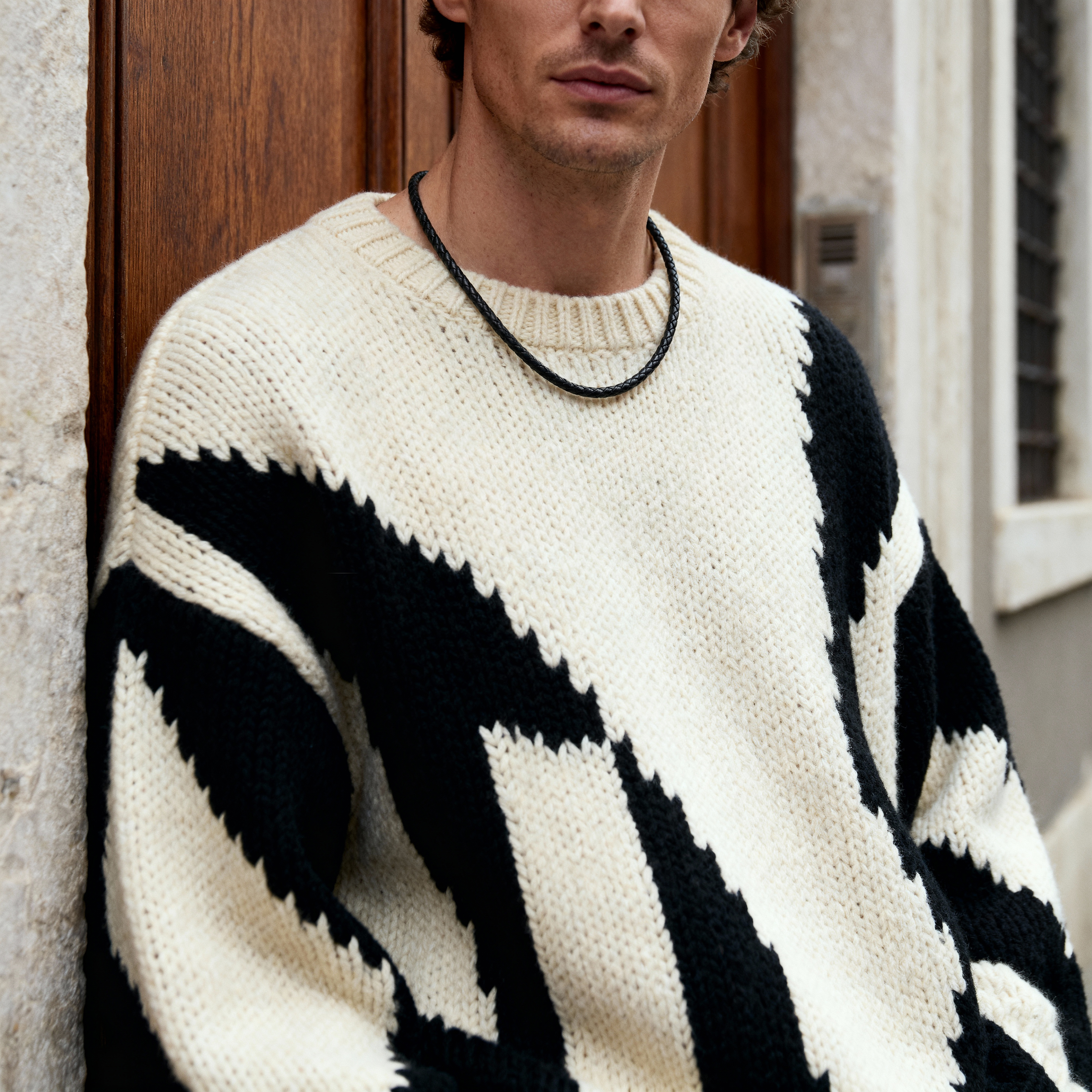 Tenvis | Collar de cuero negro de 5 mm  - 2