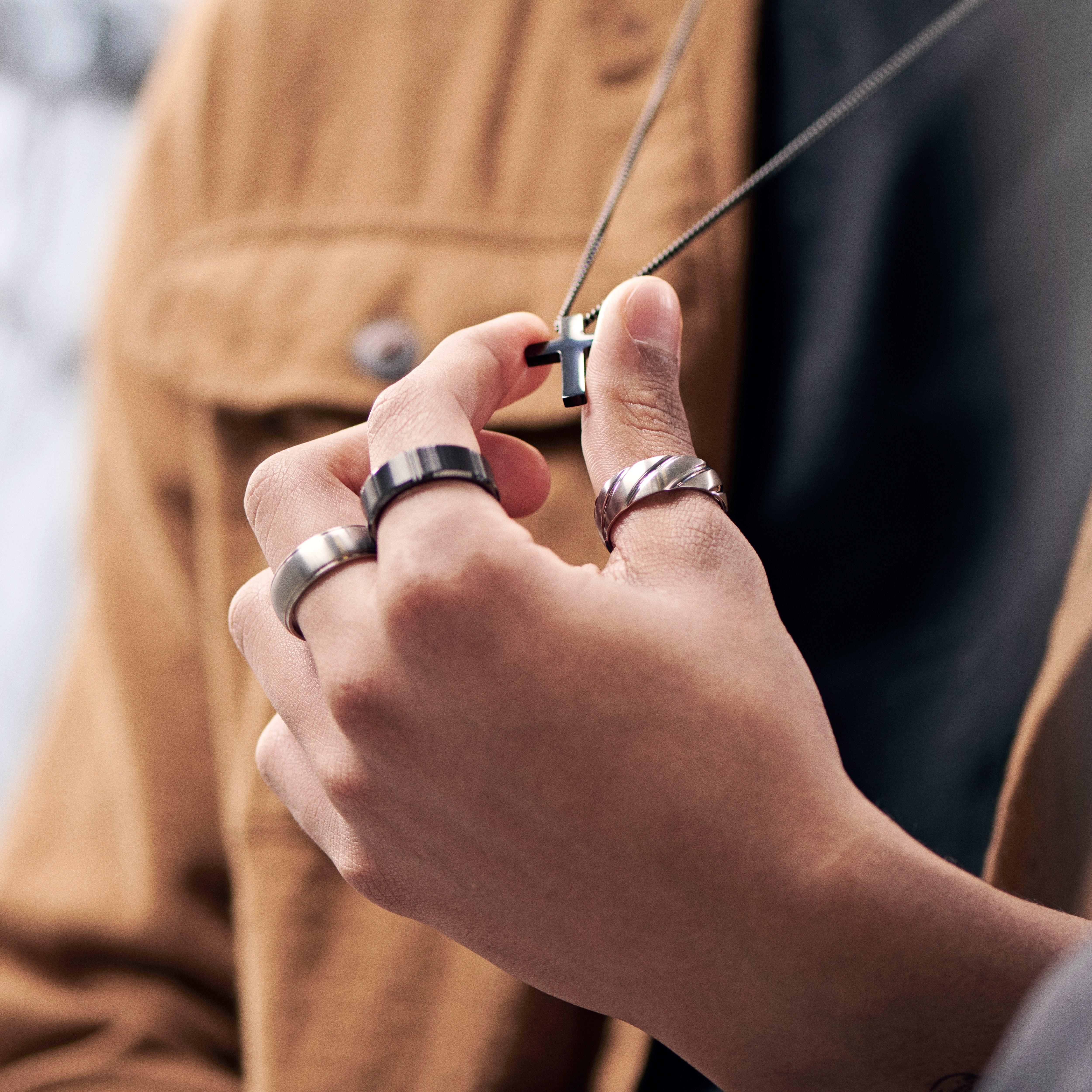 Titánový prsteň Aesop Wave v striebornej farbe - 2