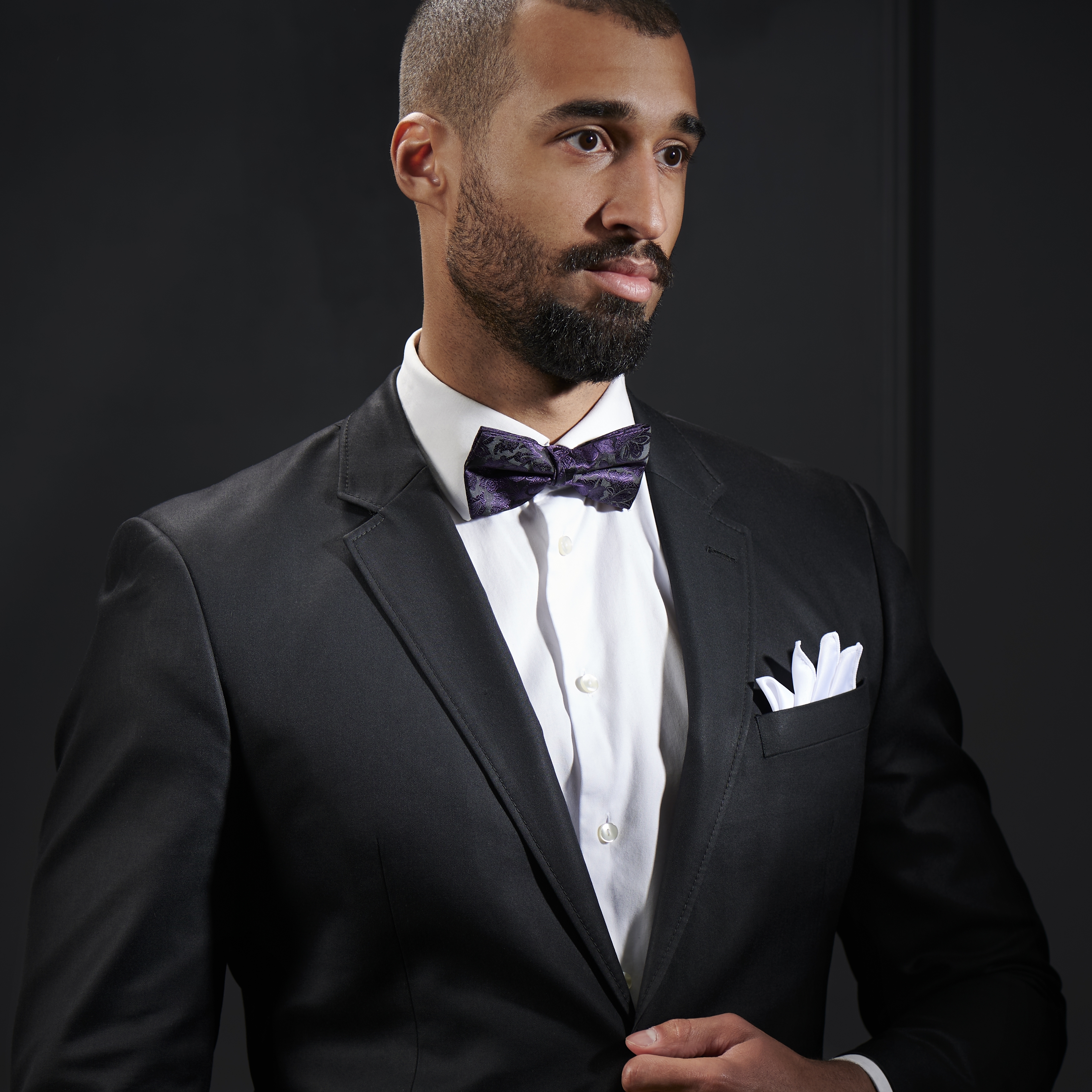 Noeud papillon prénoué à motif baroque pourpre et noir  - 4