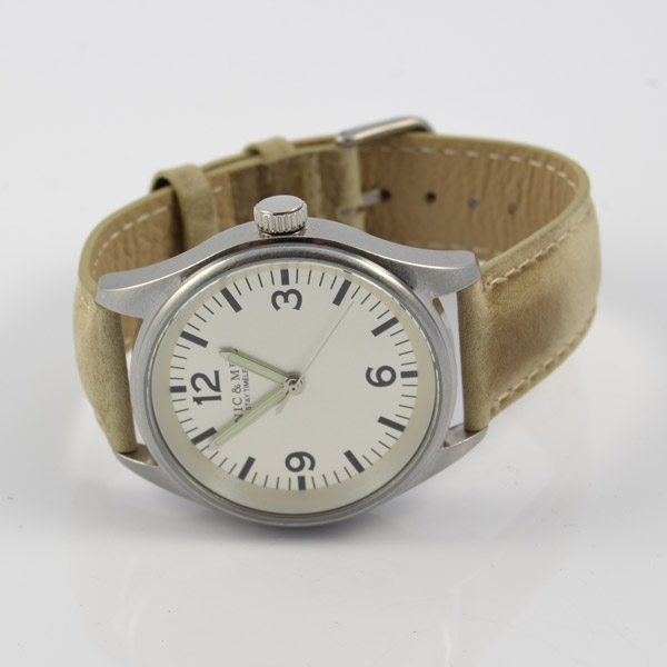 NIC & MEL - Douglas Ur - 1