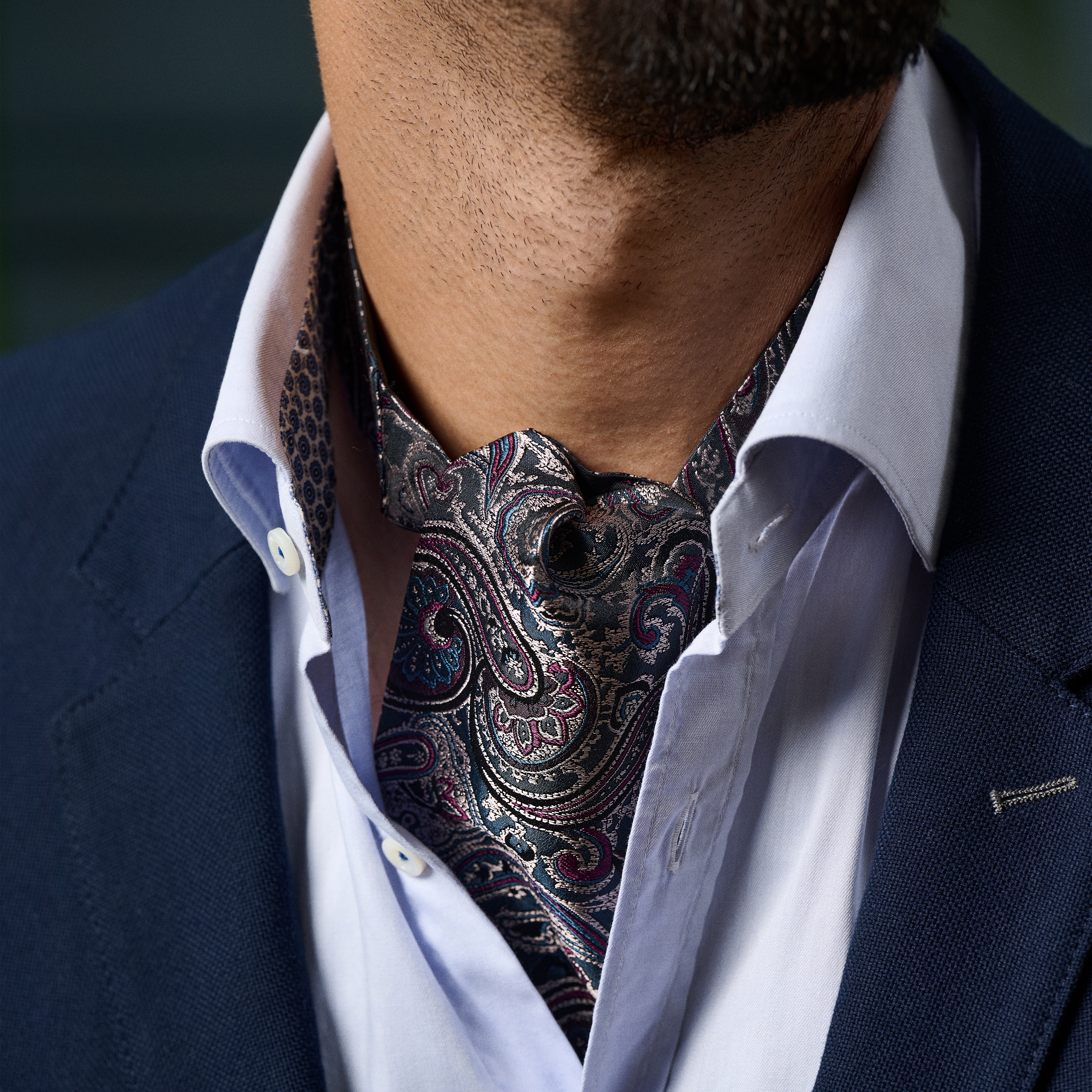 Dark Blue & Dark Green PAISLEY Pattern Silk Ascot - 3