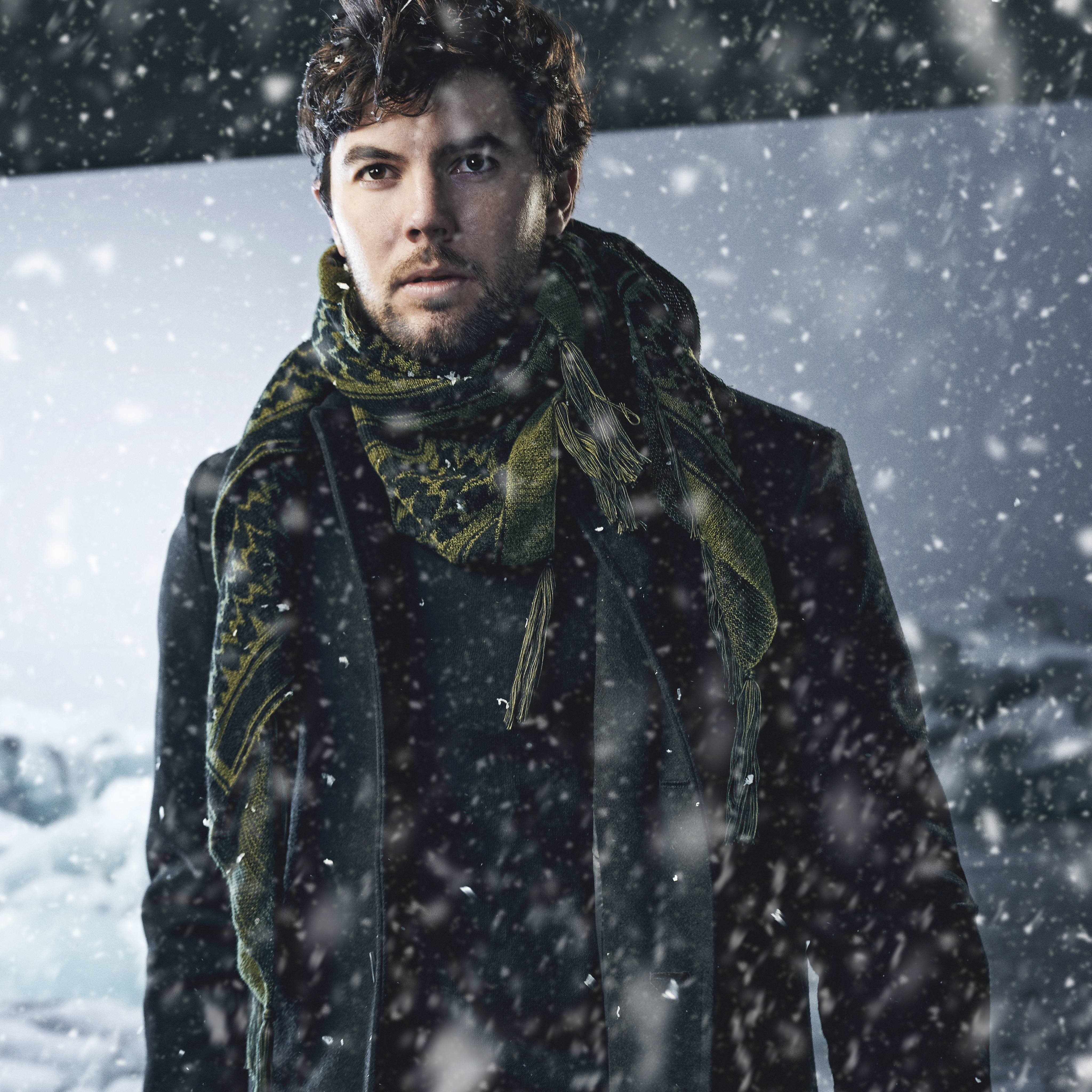 Eșarfă în carouri în nuanțe de negru și verde măsliniu - 4