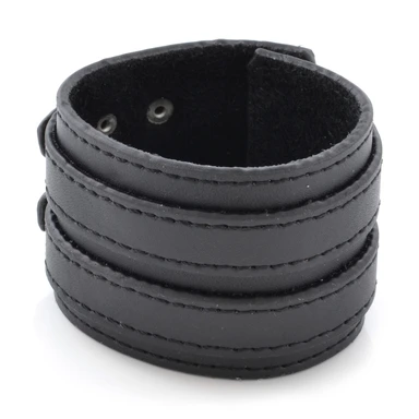 Svart Armband i Konstläder med Dubbla Spännen Svart Armband i Konstläder med Dubbla Spännen