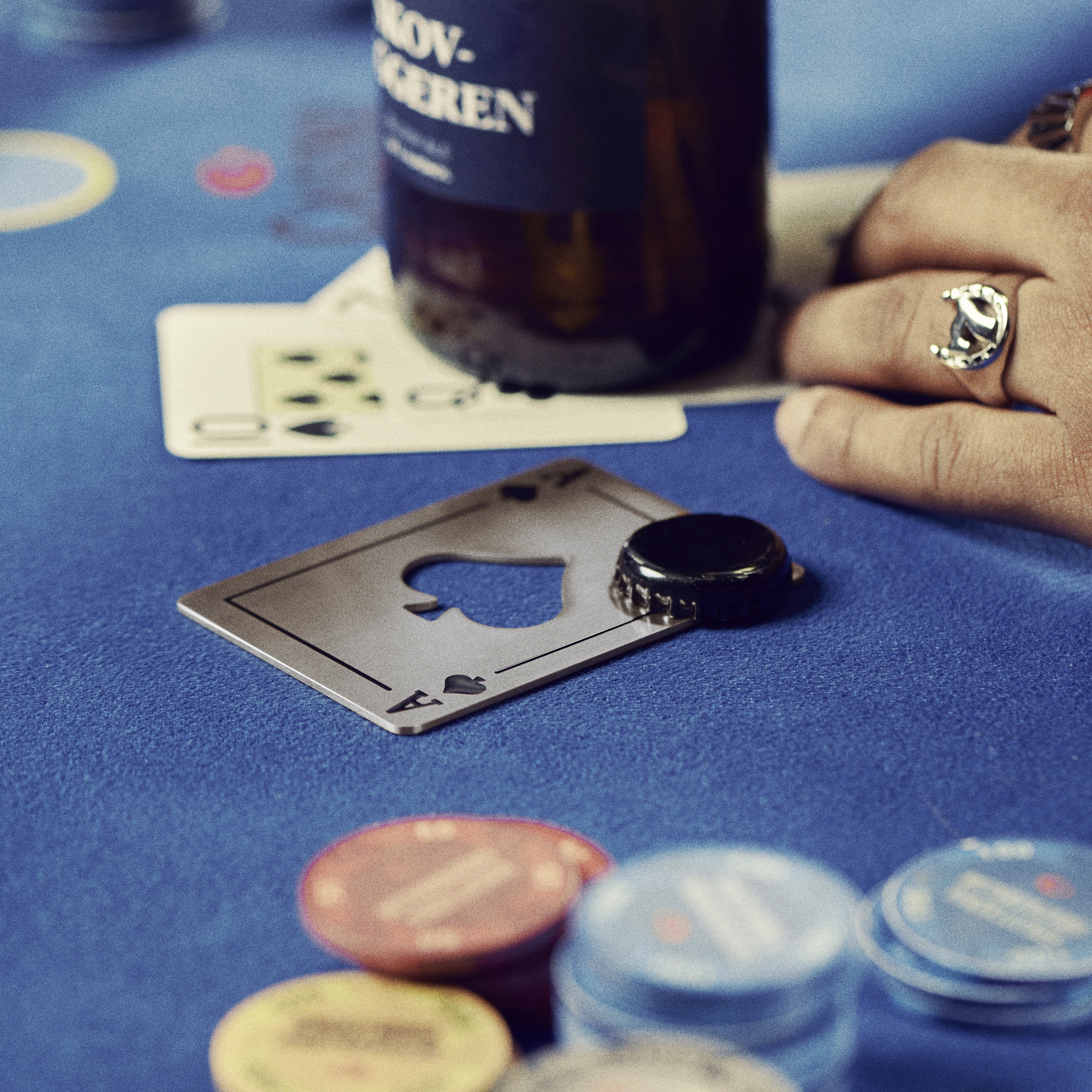 Ace | Abrebotellas con as de picas plateado - 3