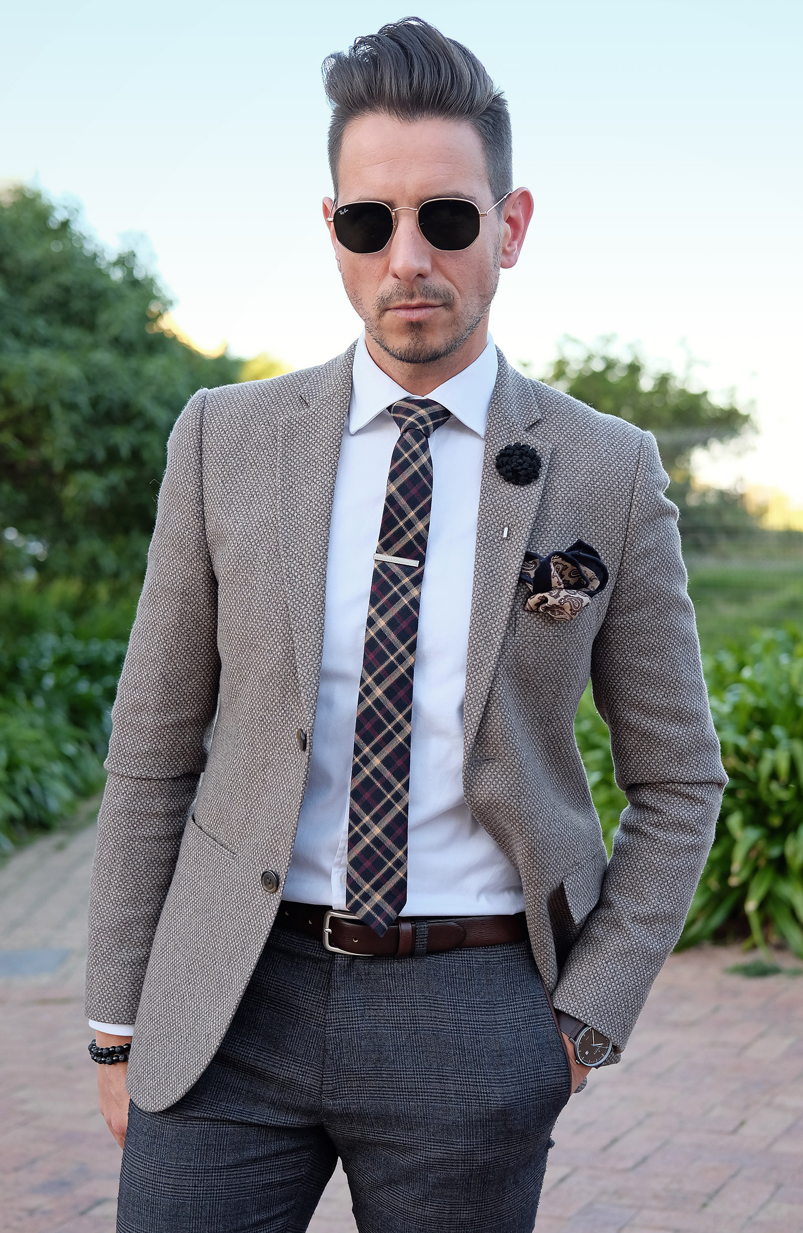 Kreative Schwarze Blumen Reversnadel - 5