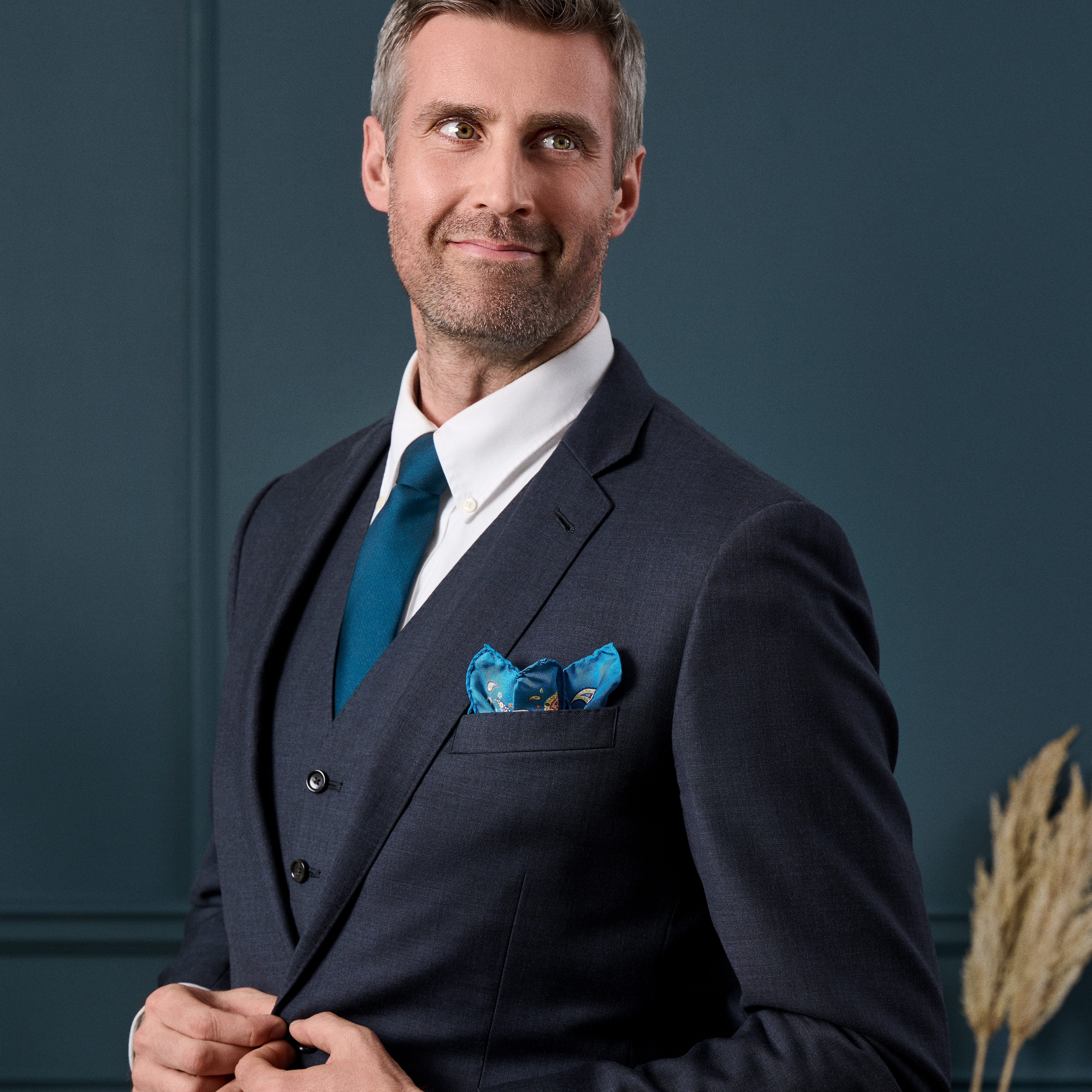 Virtuo | Blue and Yellow Paisley Silk Pocket Square - 4