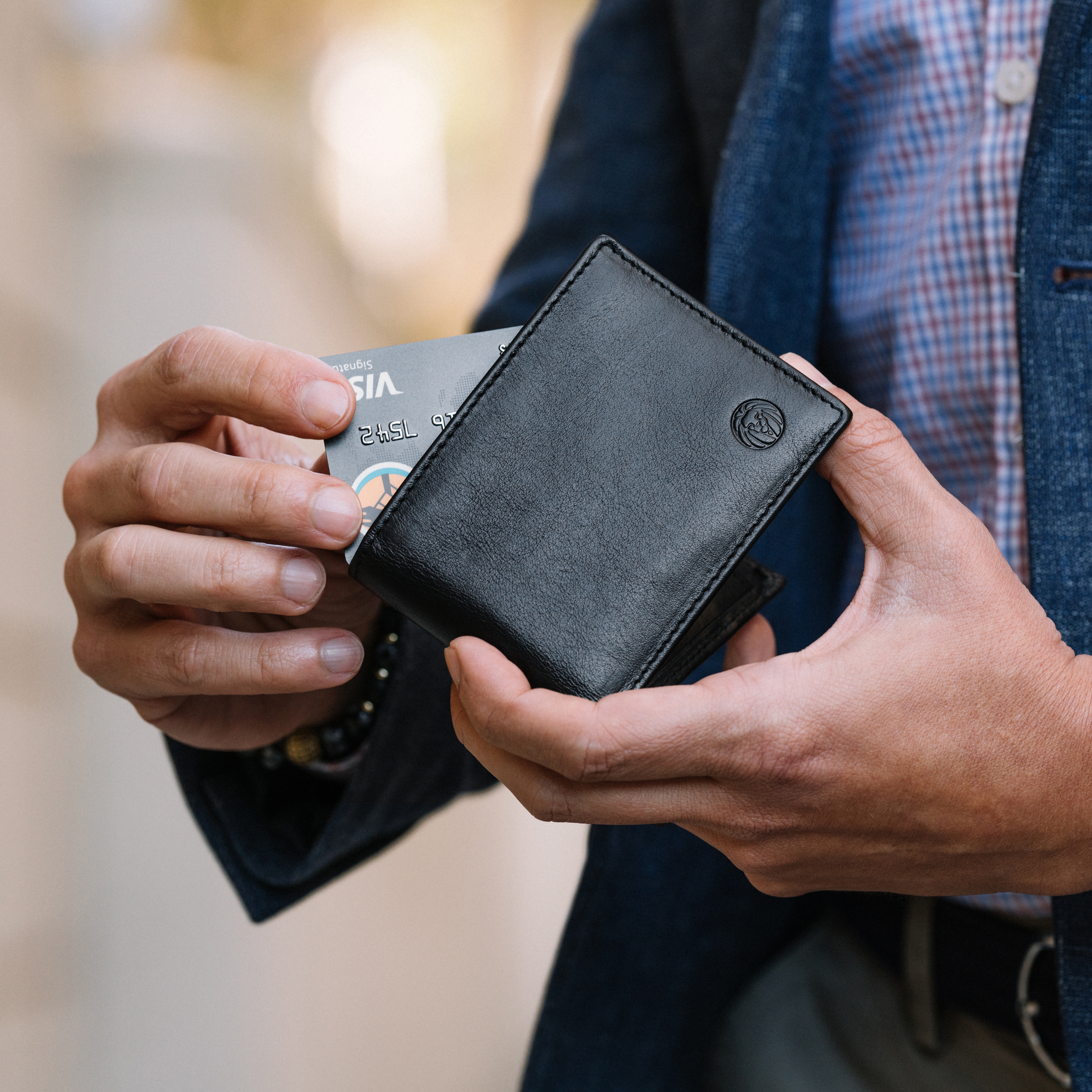 Victorinox Leather Credit Card Sleeve Holder Slim Leather Wallet