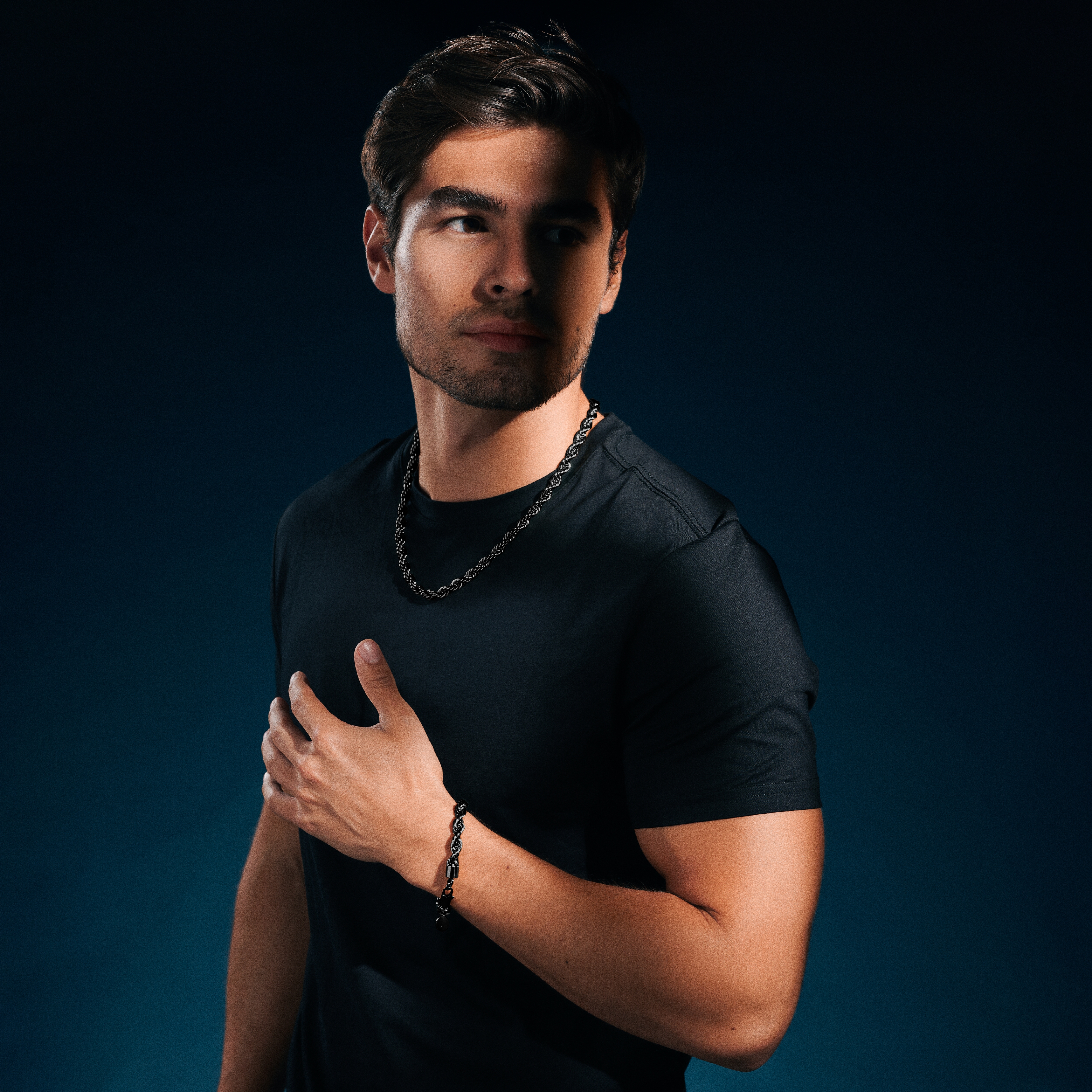 Essentials | Pulsera de cadena cordón en negro metalizado de 8 mm - 2