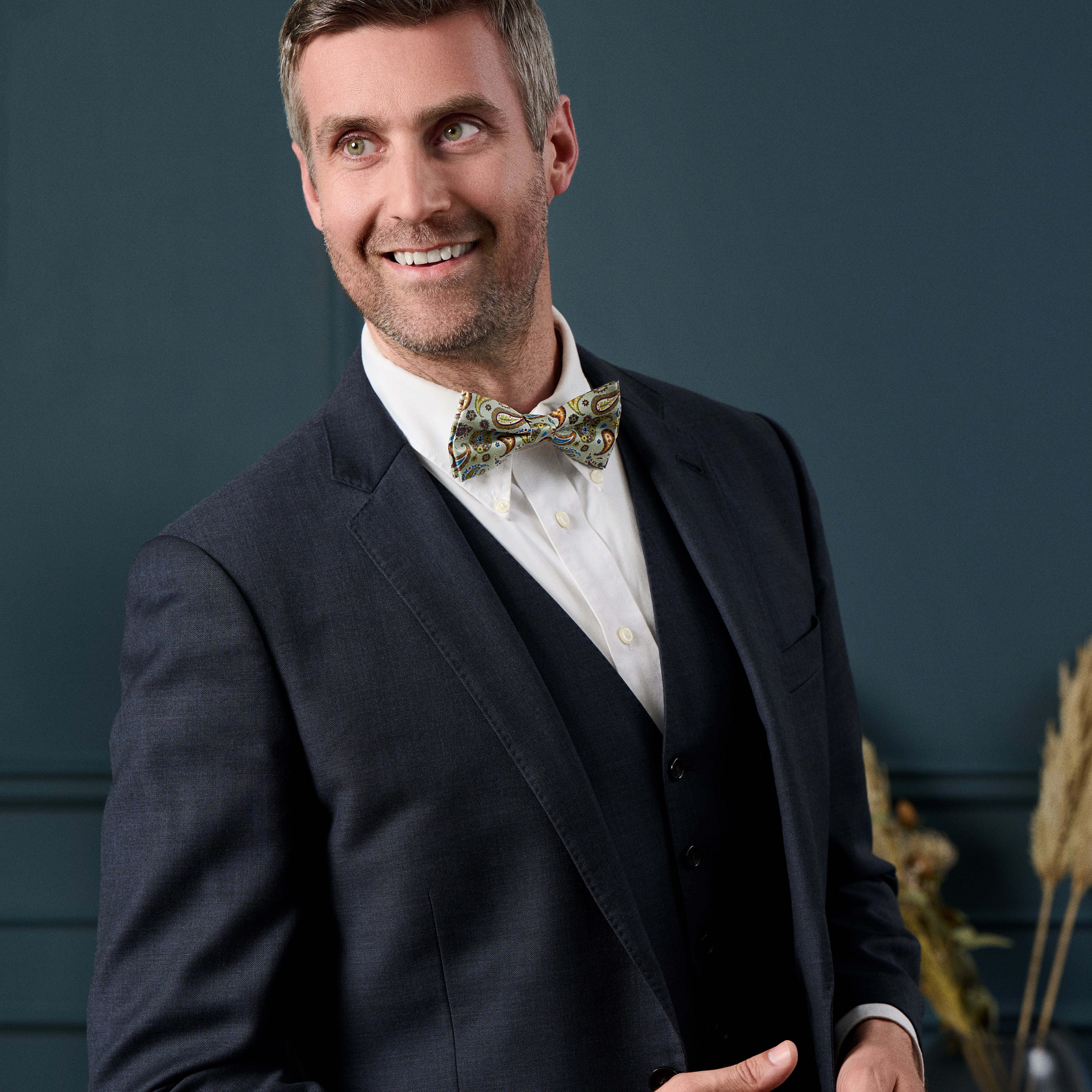 Virtuo | Mint Paisley Silk Pre-tied Bow Tie - 4