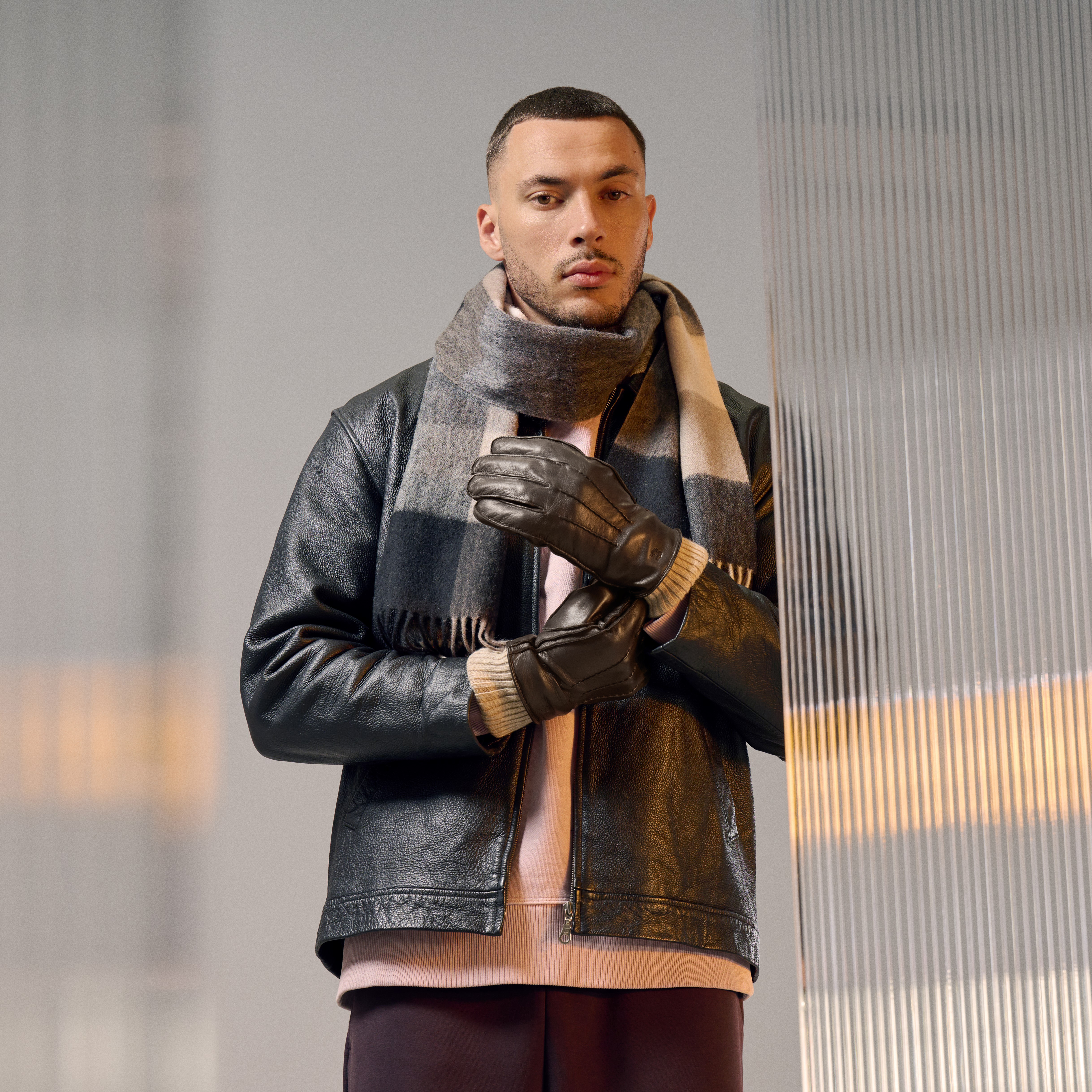 Luvas em Pele de Ovelha Castanha Escura com Punho Compatíveis com Ecrãs - 2