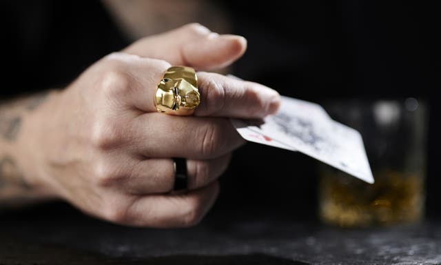There's a jungle of info out there on what fingers you should wear rings on. Here's a guide.