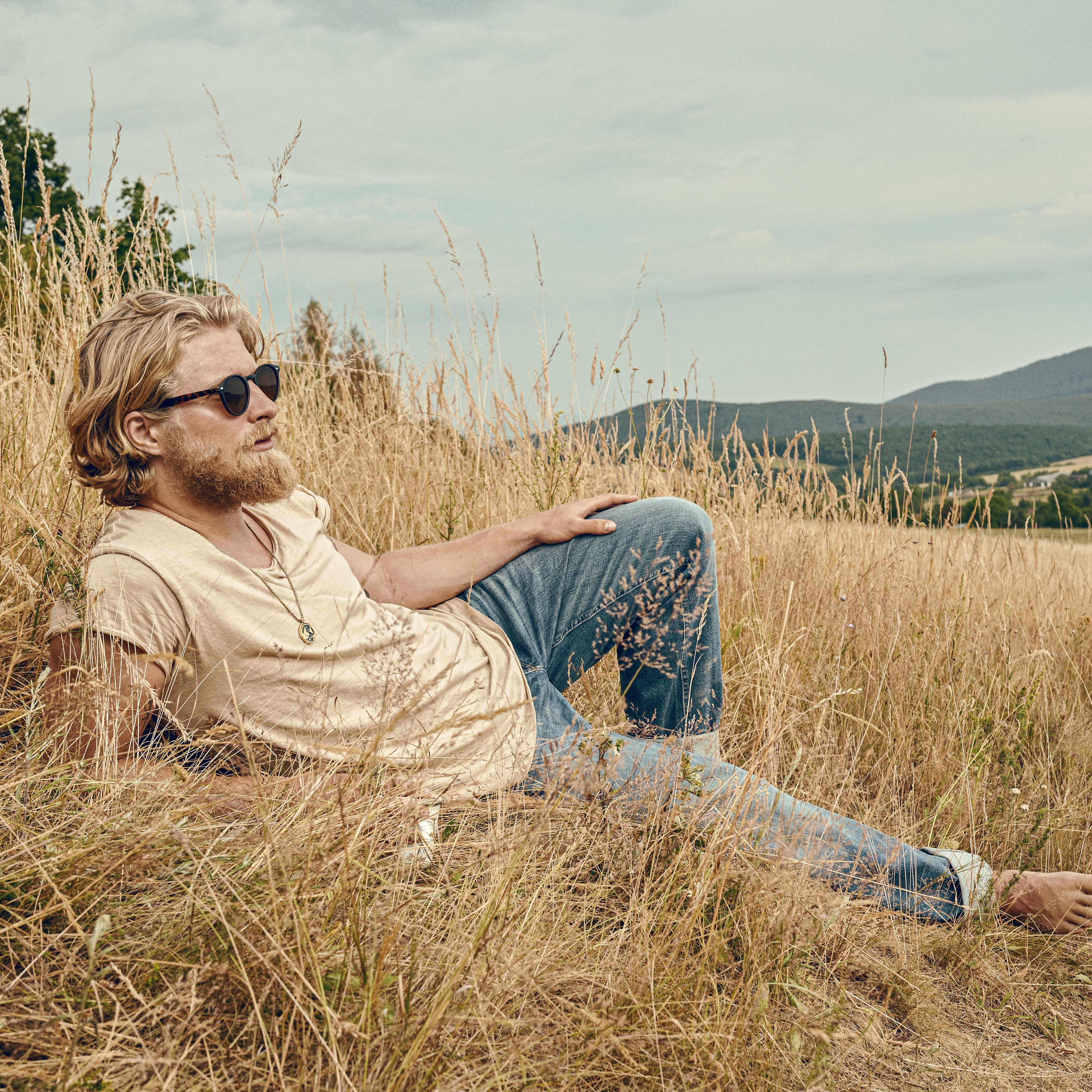 Atlas | Collar de acero inoxidable dorada con colgante de mundo y azurmalaquita rotatorio - 5