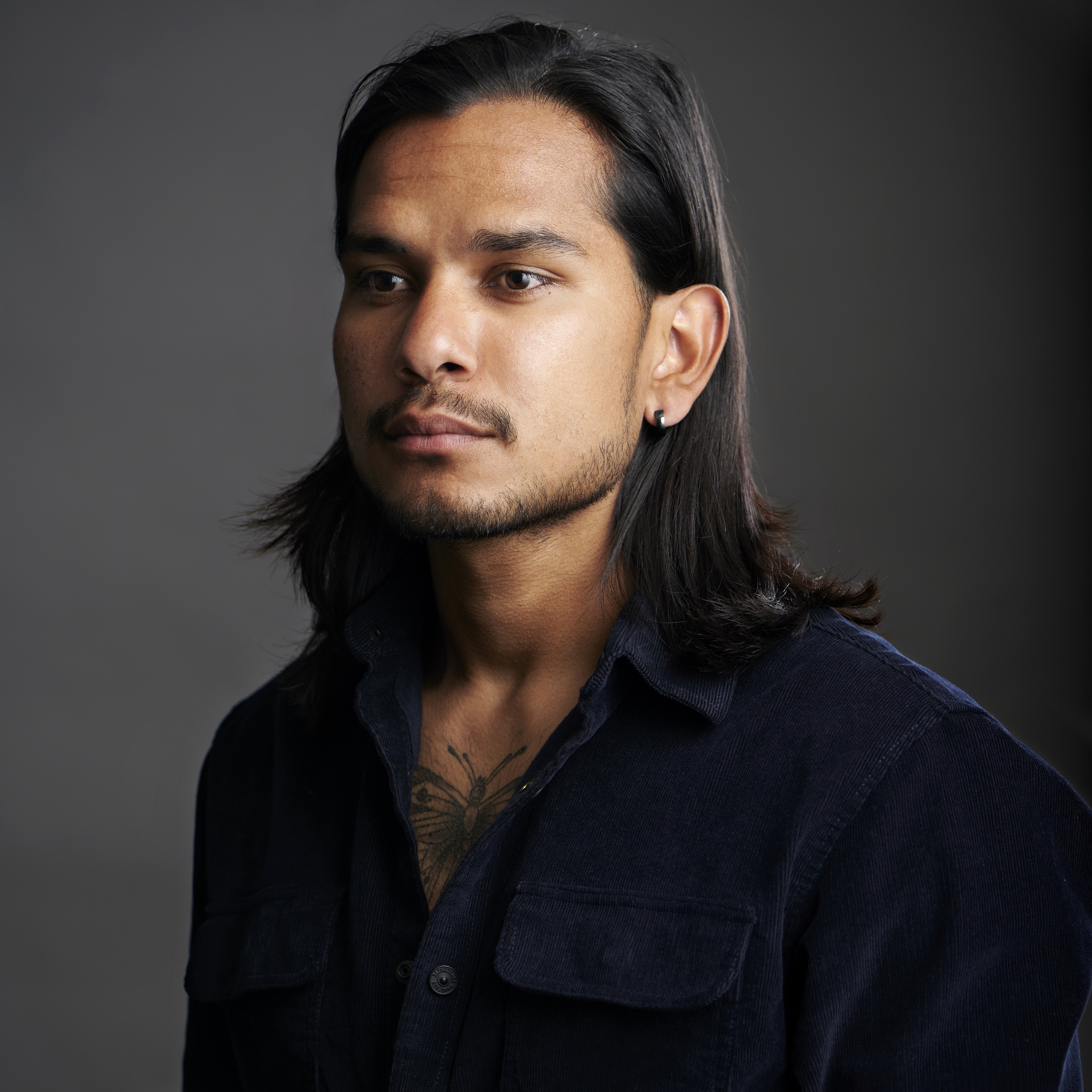 Ronde Brede Matzwarte Oorbel  - 6