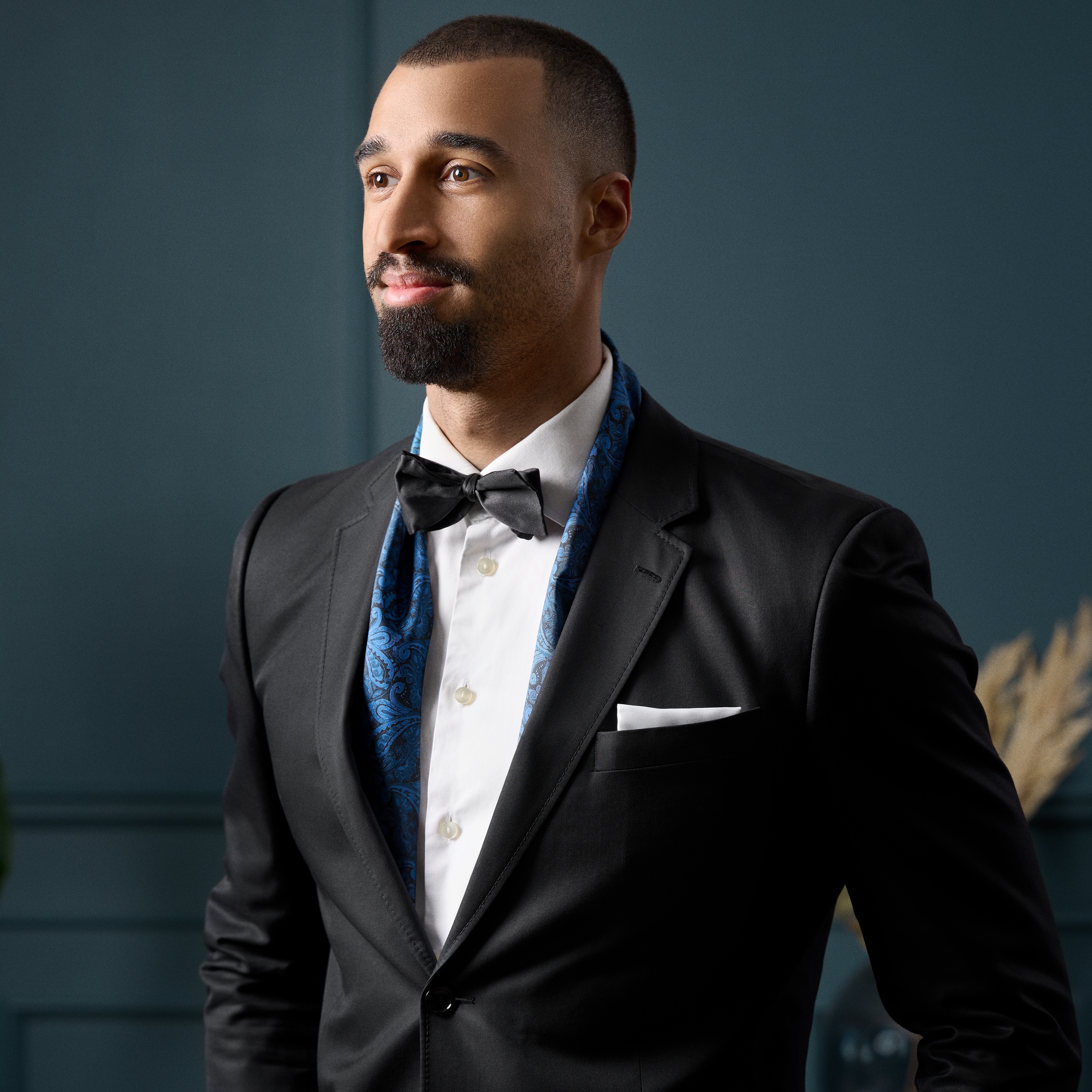 NAVY & LIGHT BLUE PAISLEY Pattern Silk Scarf - 4