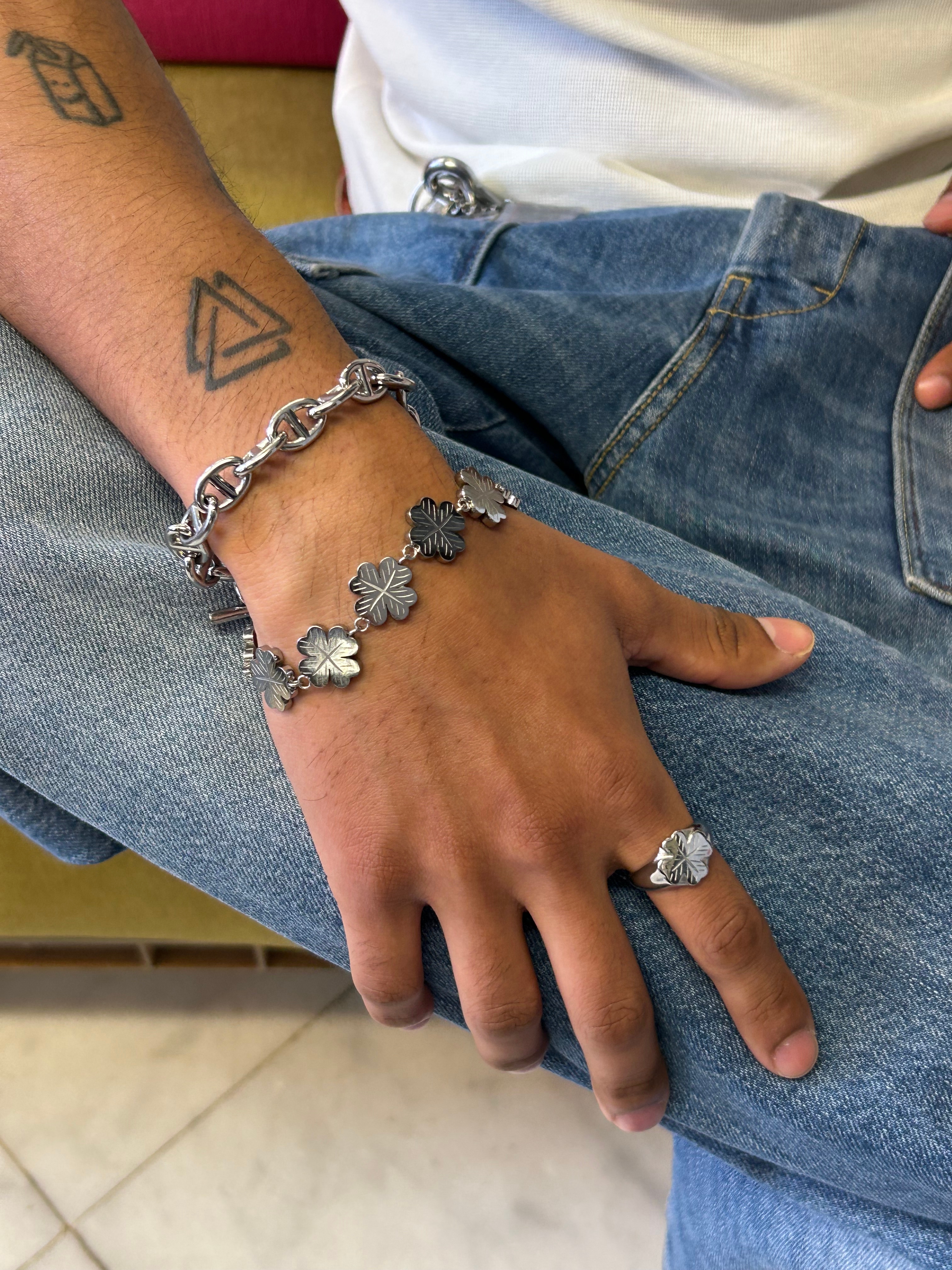 New Classics | Silver‑Tone Stainless Steel Pig Nose Link Toggle Bracelet - 4