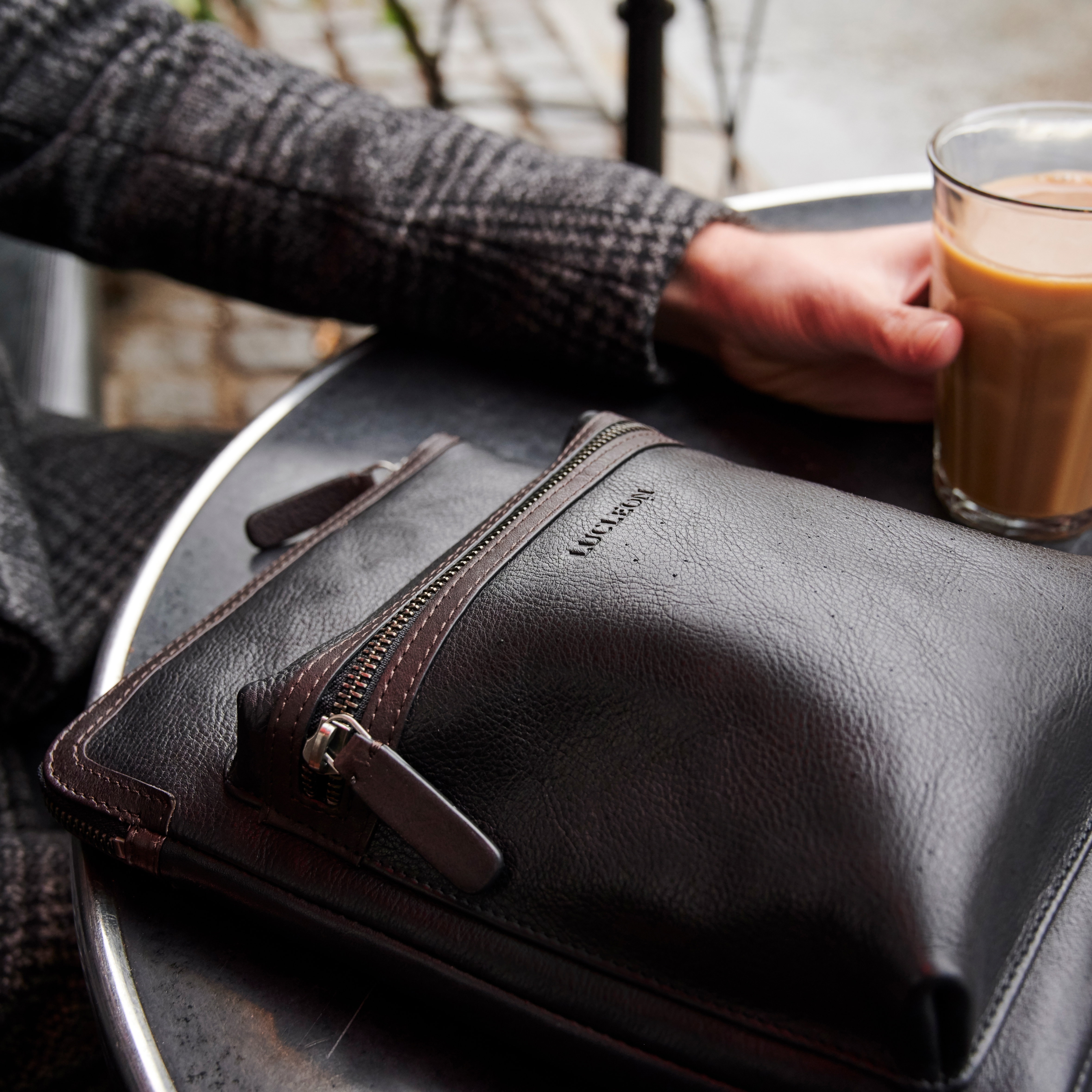 Liam Schwarze & Dunkelbraune Leder Tablethülle - 2