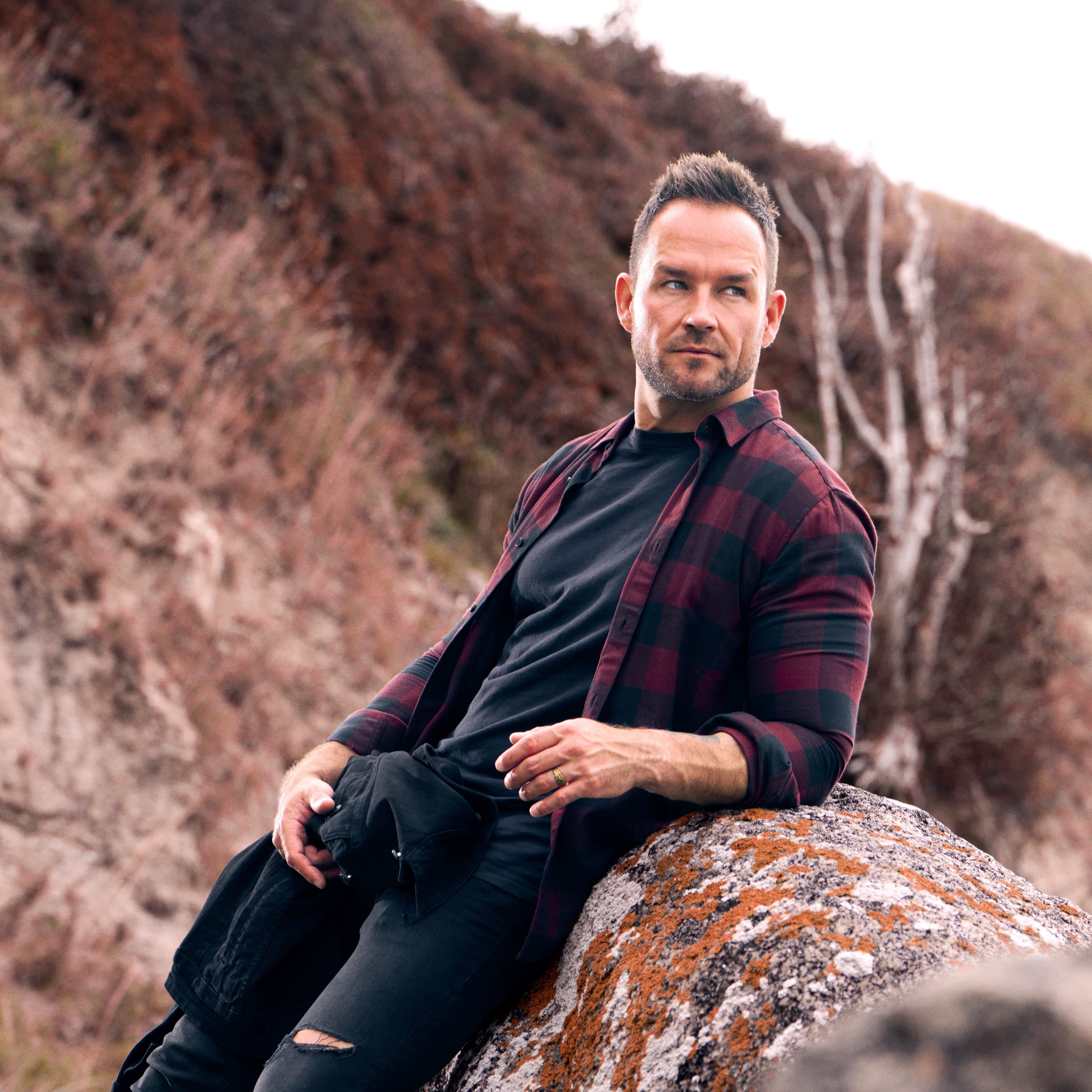 Obelius | Anillo vintage con corona de laurel en tono dorado - 3