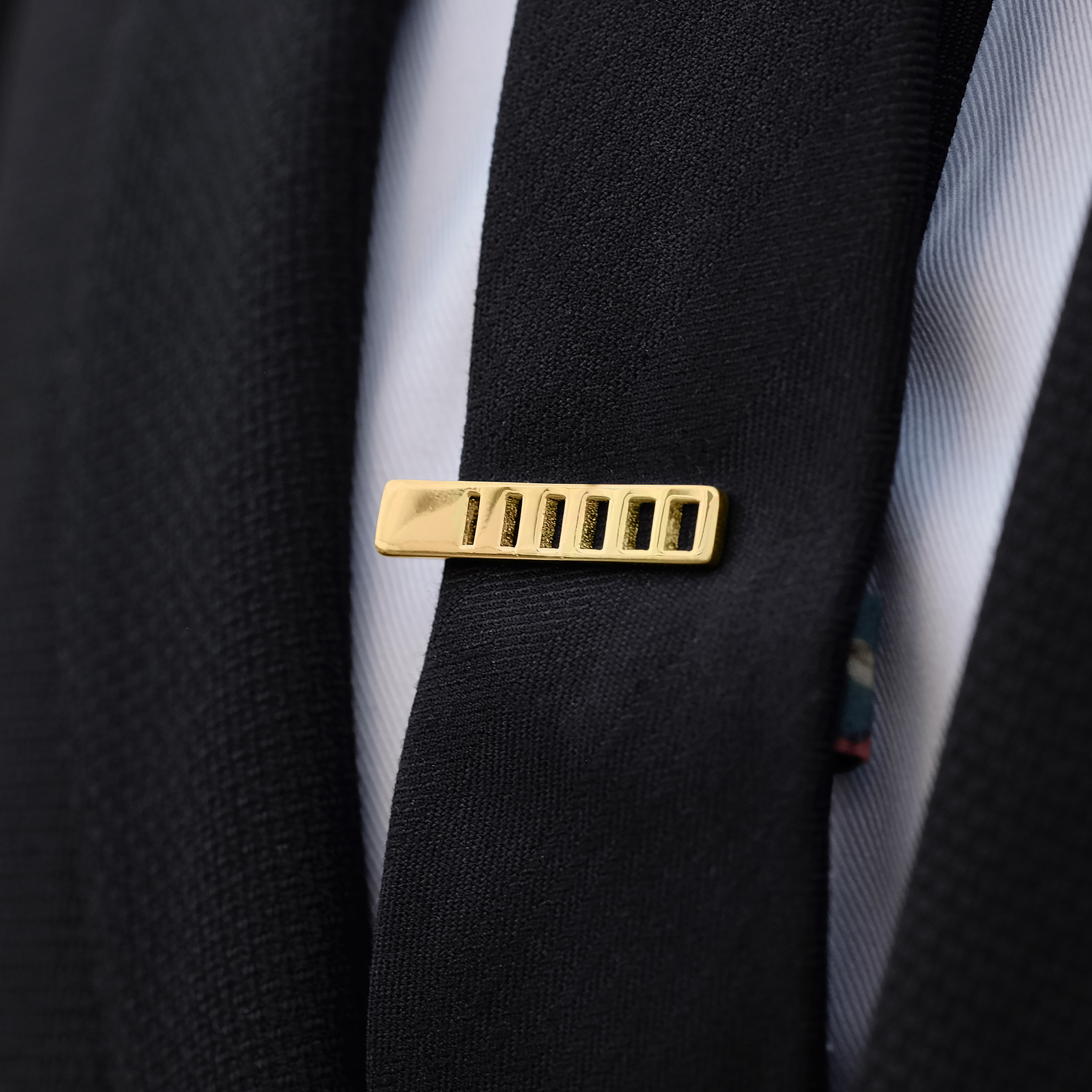 Pasador de corbata corto plata 925 dorada con muescas - 3