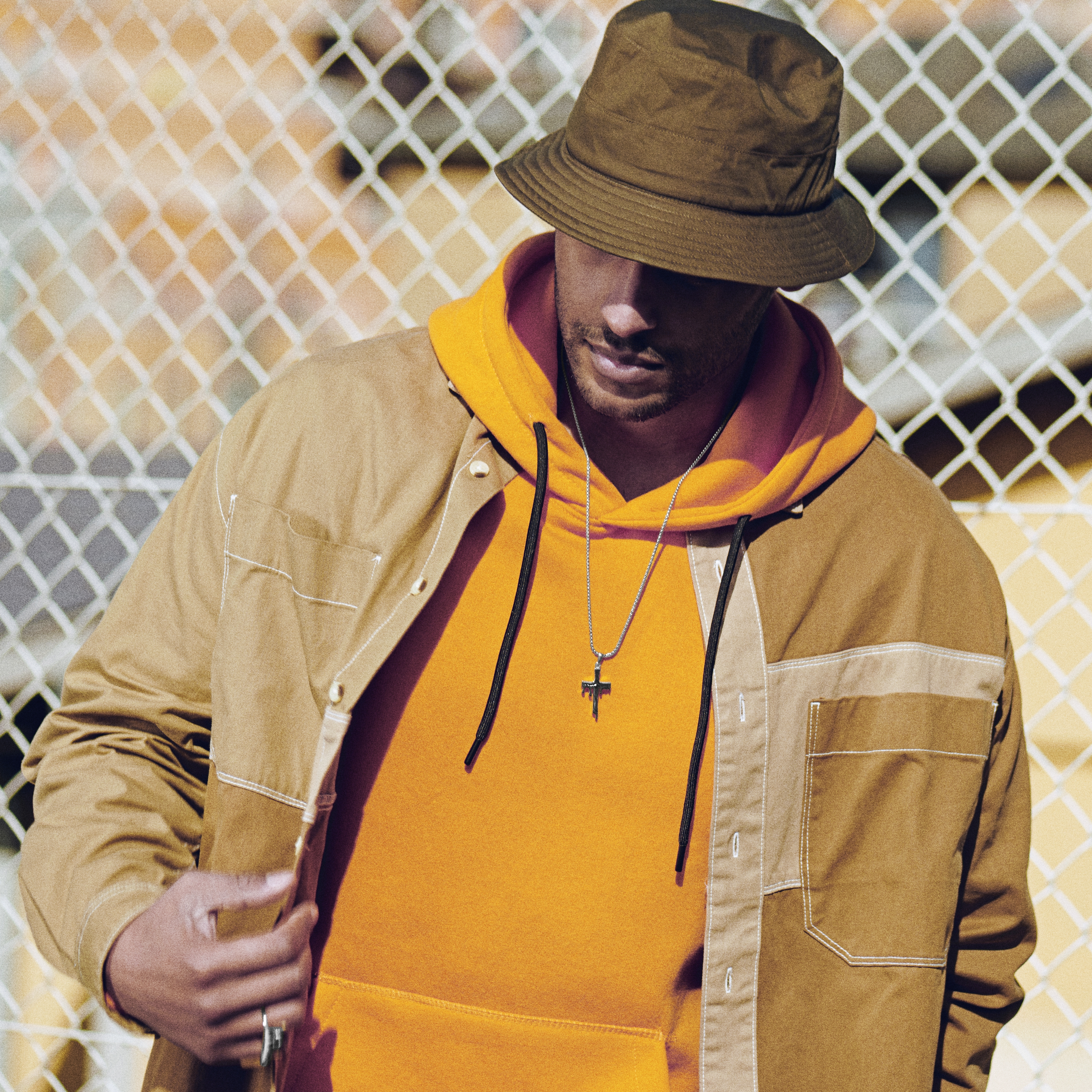 Fahrenheit | Collana con croce in acciaio fuso - 4