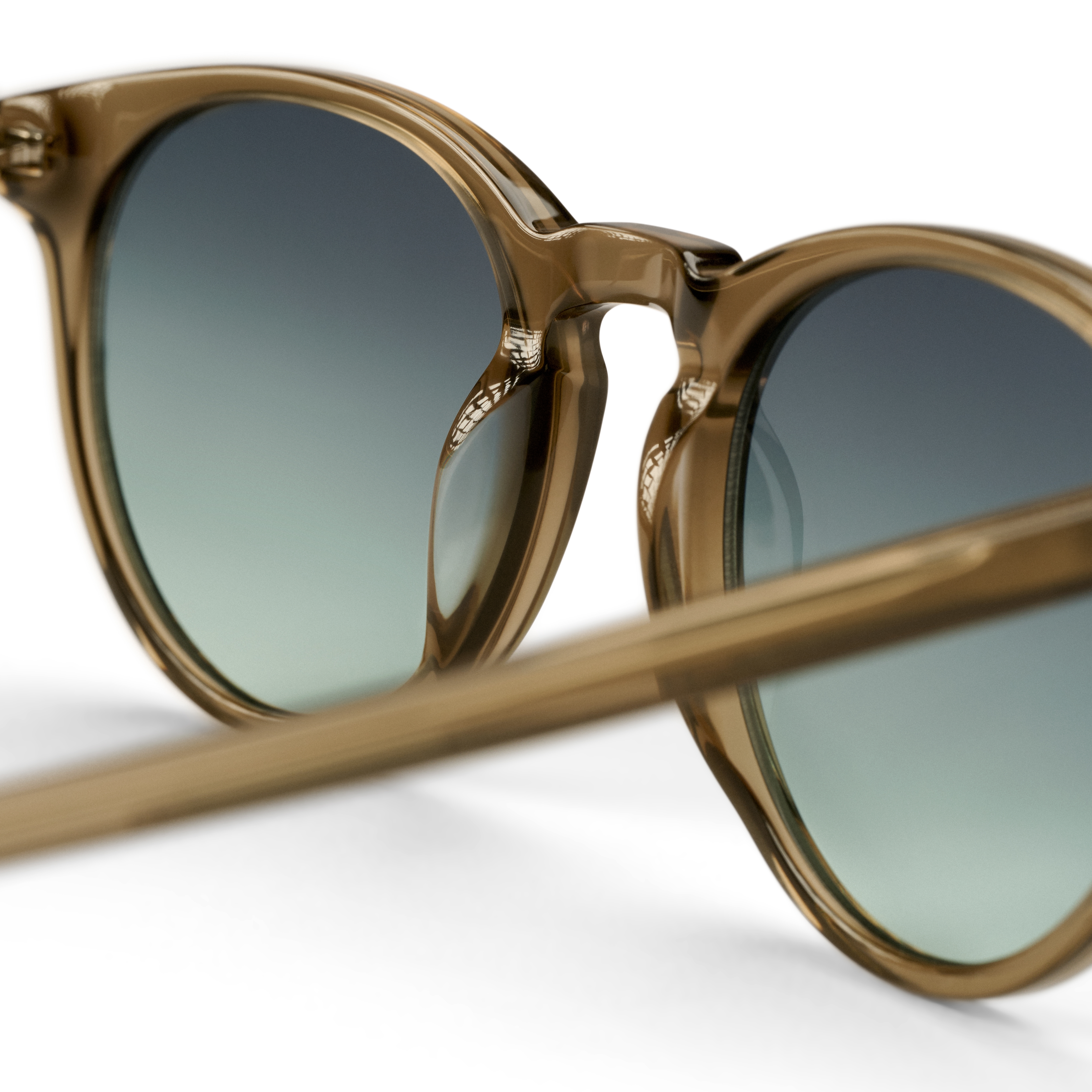 Runde Flaschengrüne Hornumrandete Sonnenbrille im Depp-Stil





 - 4