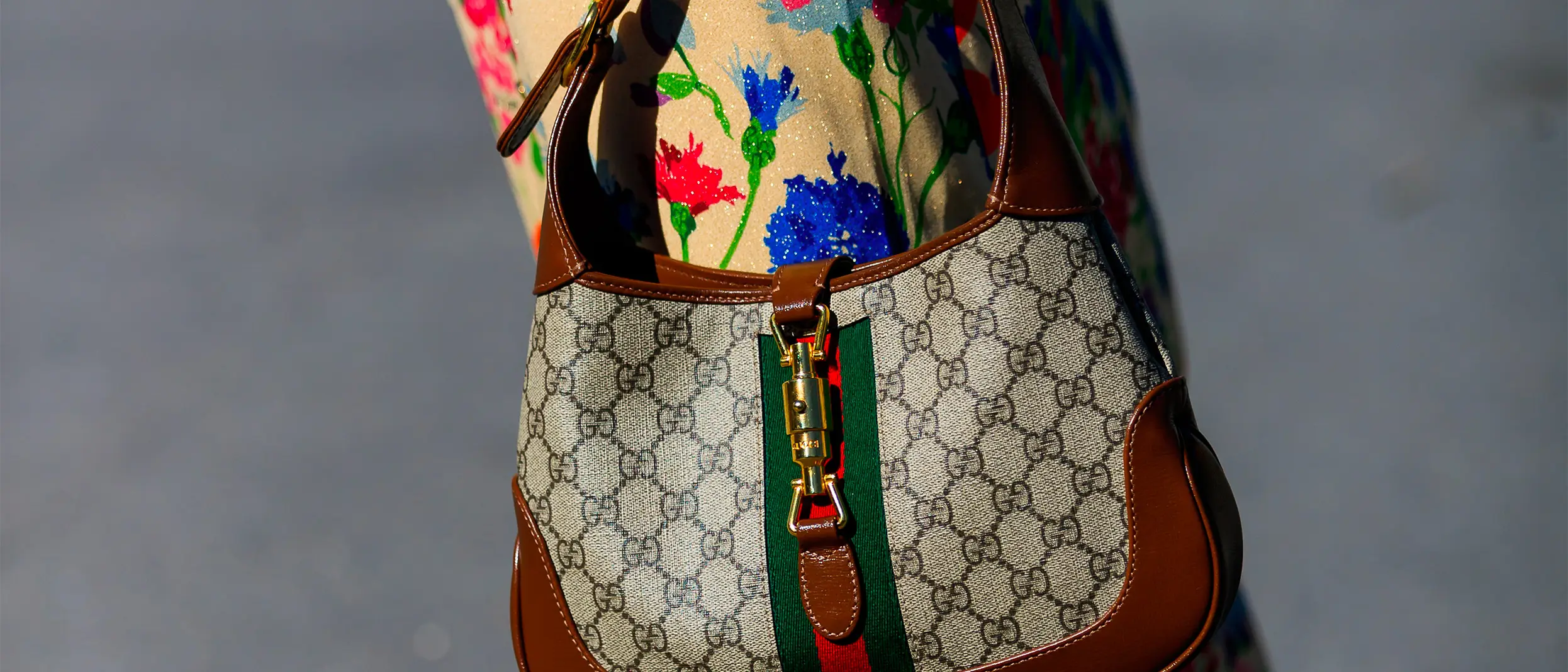 woman-in-profile-with-gucci-bag.jpg