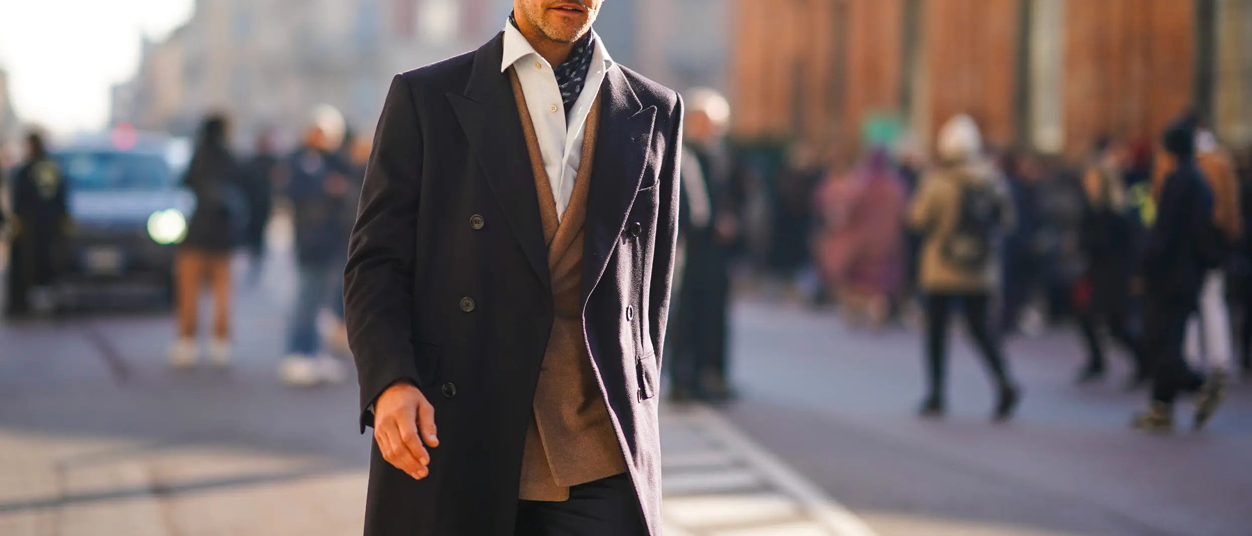 man-walking-double-breasted-coat-street-style-fashion-week.jpg