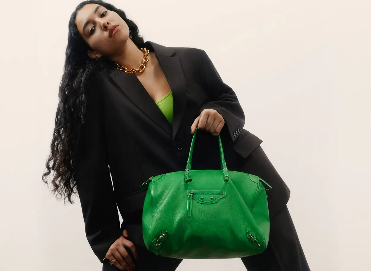 Meet Lady Green!  Vestiaire Collective 