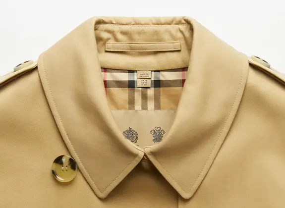 Tienda Renuevo - 👜 Precioso bolso de la marca Louis Vuitton Un clásico y  atemporal bolso, ideal para lucir a diario. Las líneas estructuradas se  inspiran en el diseño art déco original