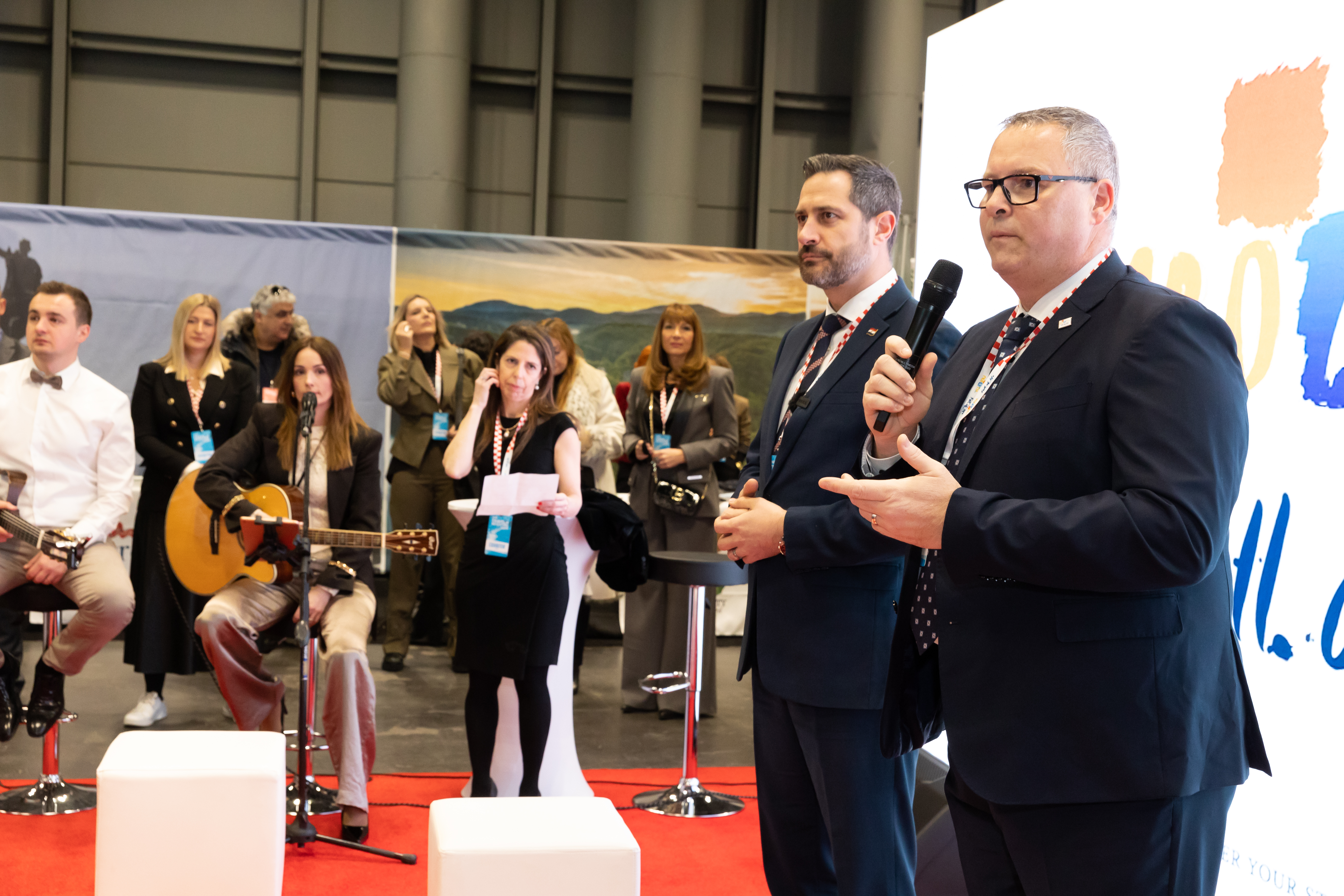 mic and music_SNP_Travel Show25.jpg