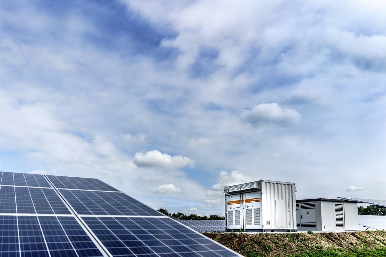 UK reaches 117GWh of approved BESS projects - Solar Power Portal