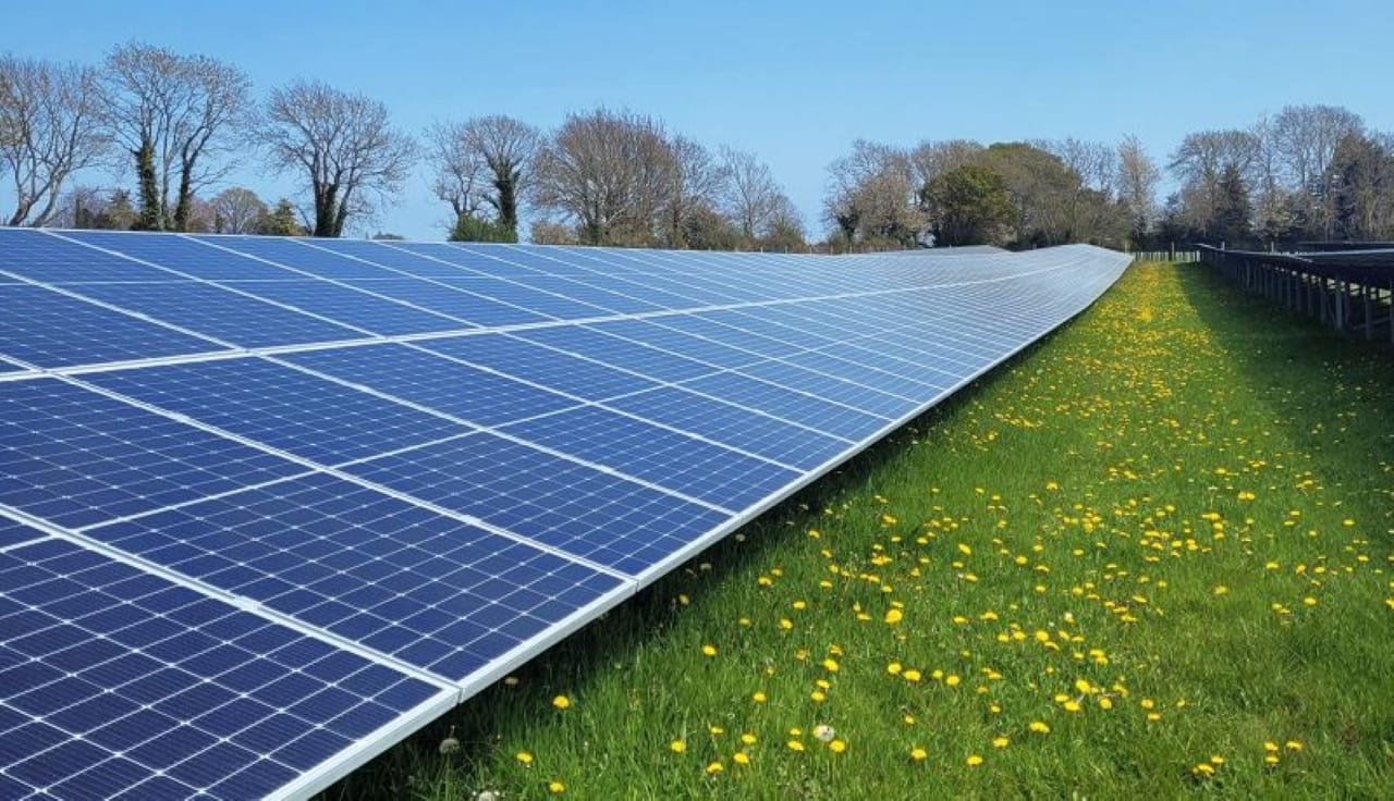 SmartestEnergy and AGR sign PPAs for solar, storage projects