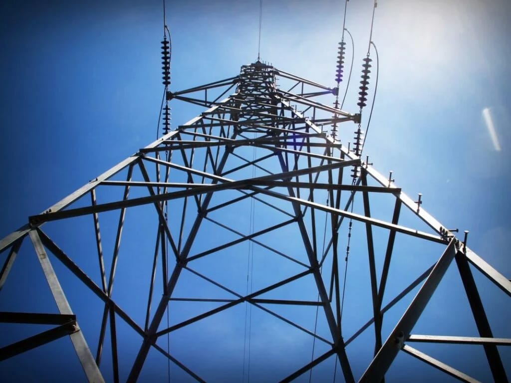 Transmission Line In Uk UKPN to bring forward grid connections for 836MW of projects