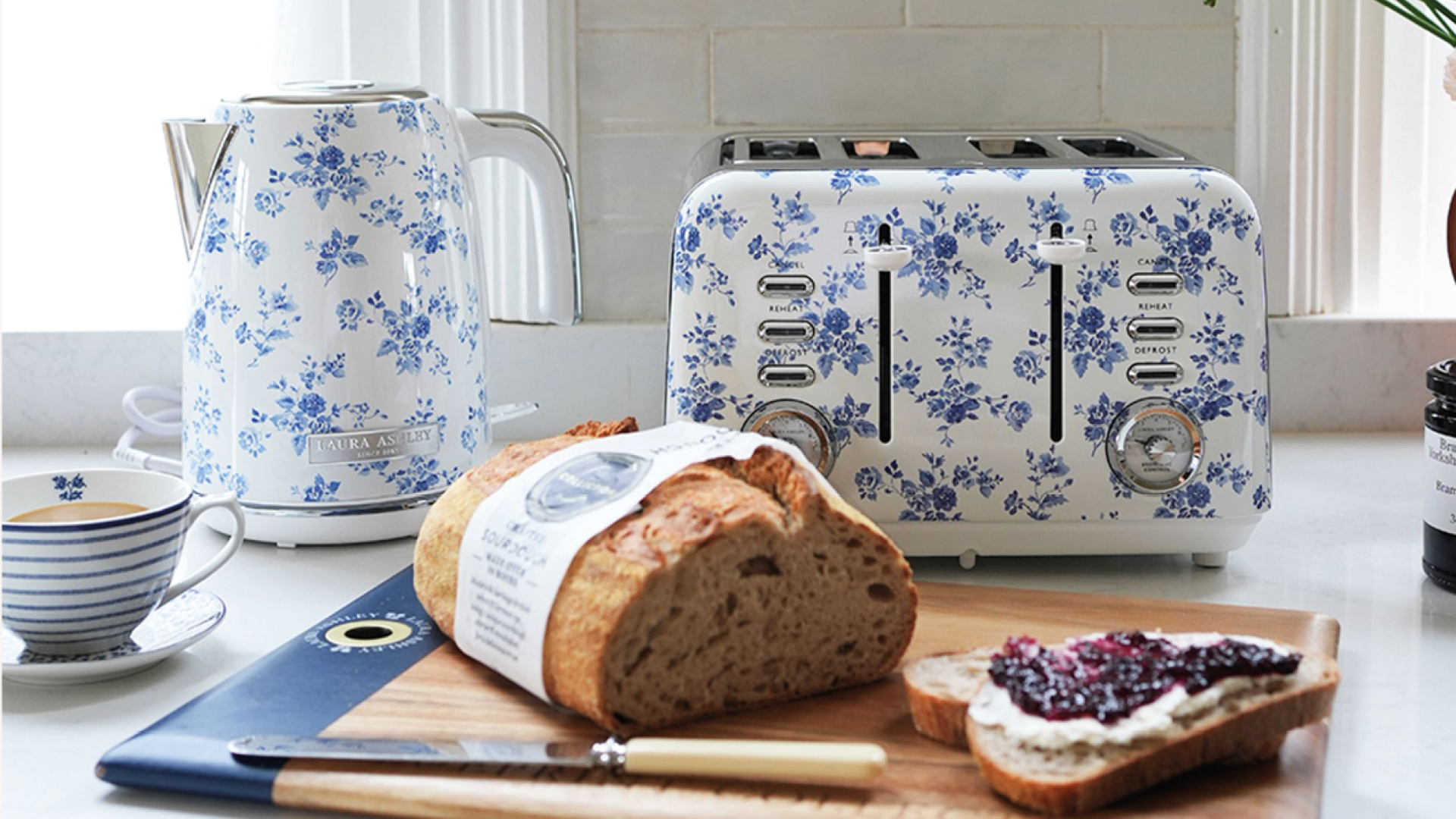 Marquee Brands, Laura Ashley Sign VQ To U.S. Licensing Deal