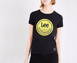 lee smiley t shirt