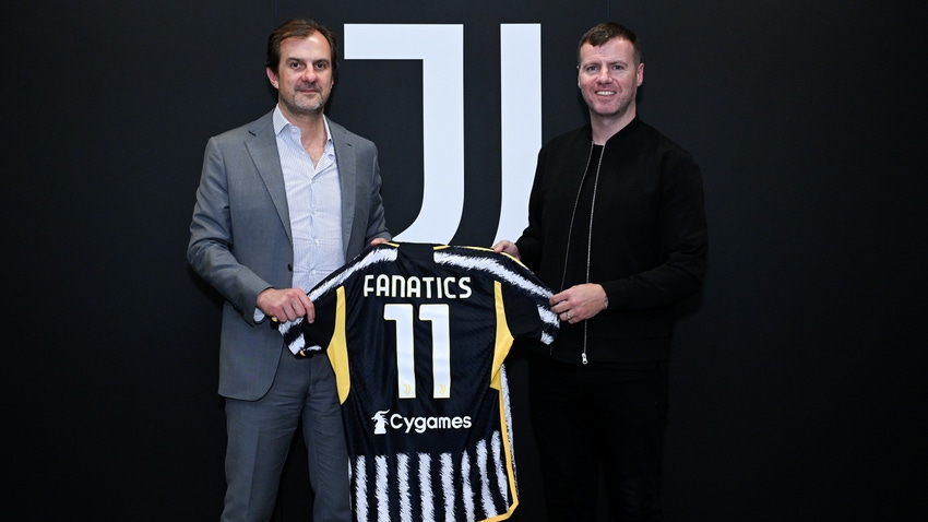 Francesco Calvo, Juventus and Stephen Dowling, Fanatics