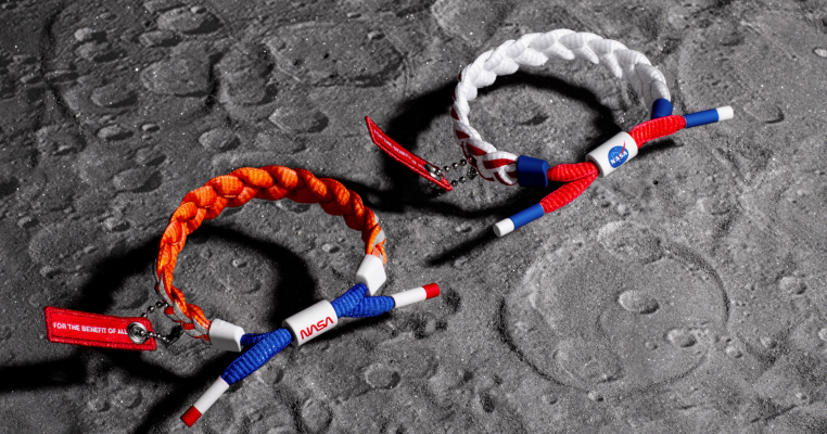 Hello kitty rastaclat clearance