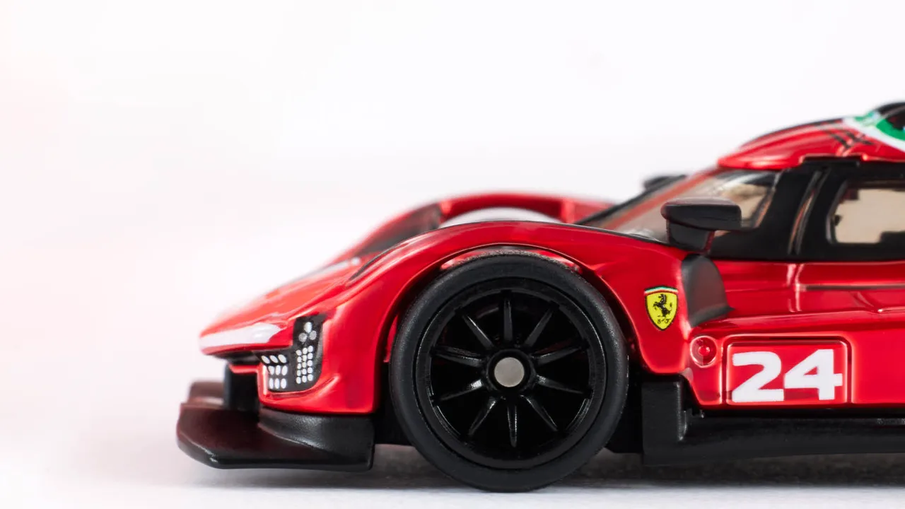 Toys Hot Wheels Valentino Rossi GT Hunter Nové za 228 Kč Toys Hot Wheels Valentino Rossi GT Hunter Nové za 228 Kč