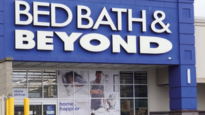 Bed Bath & Beyond storefront.